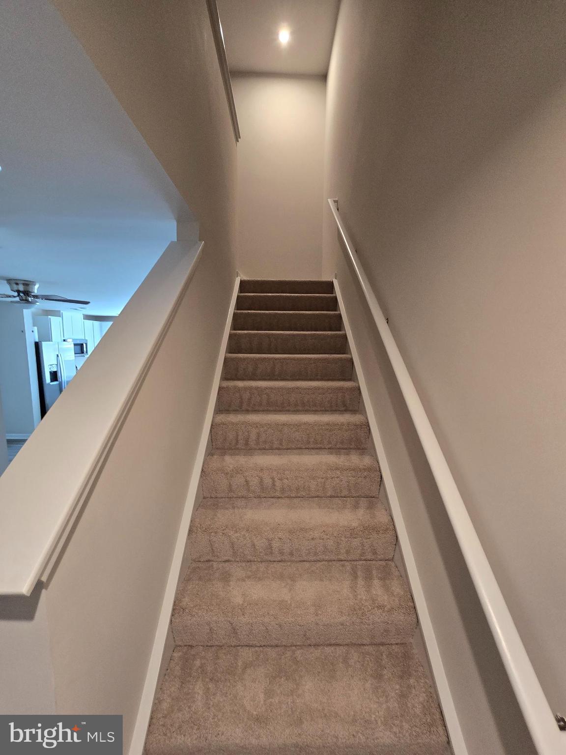 STONE SPRING - Residential Lease