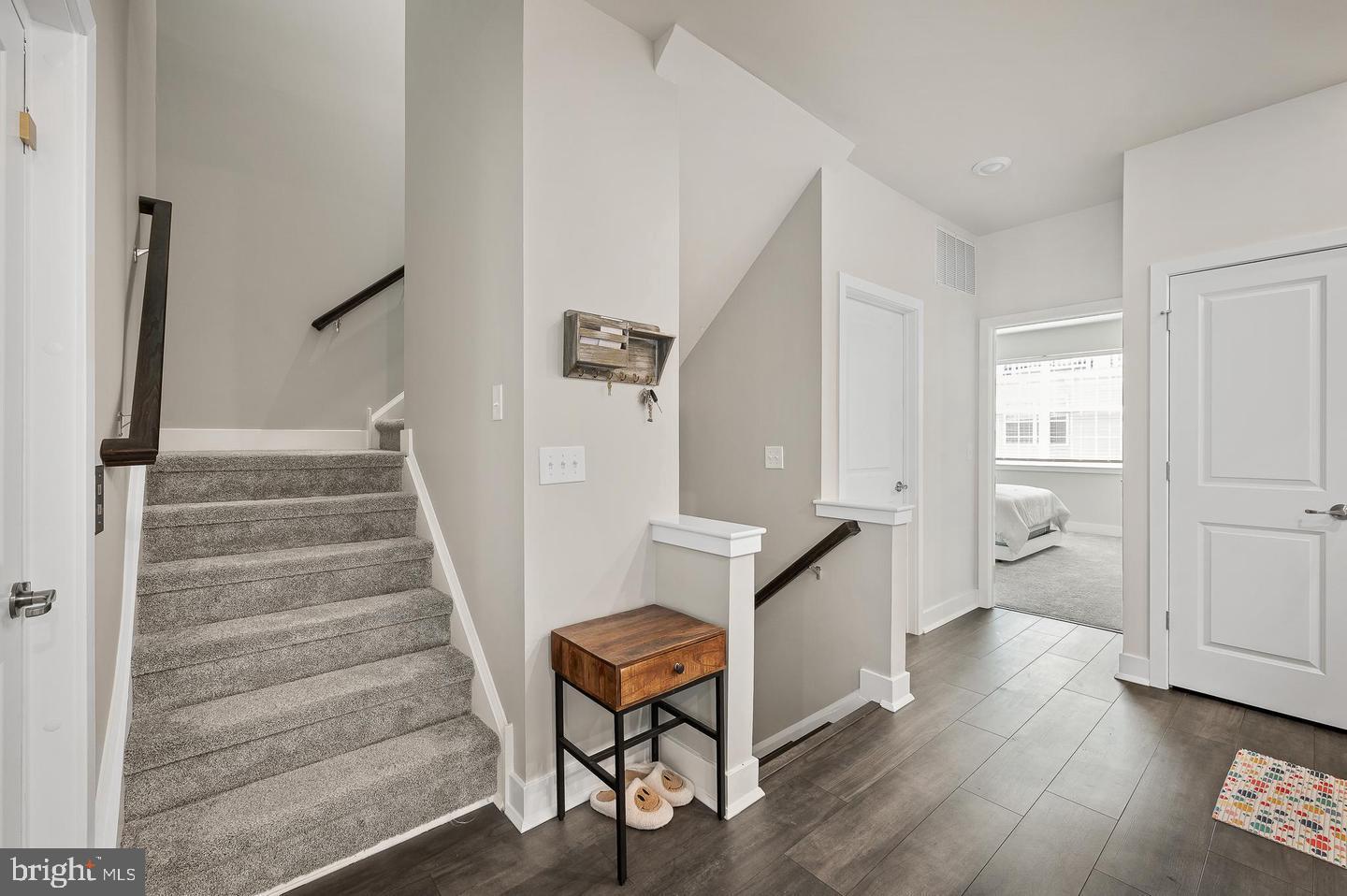 WATERSIDE - Residential