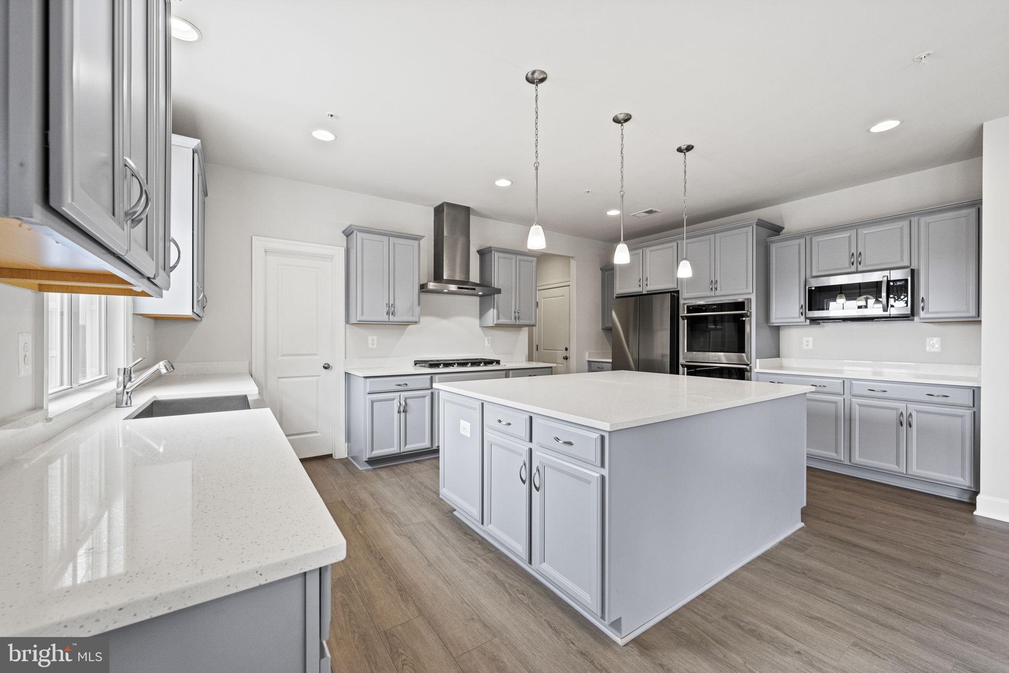 VILLAGES OF SAVANNAH - Residential