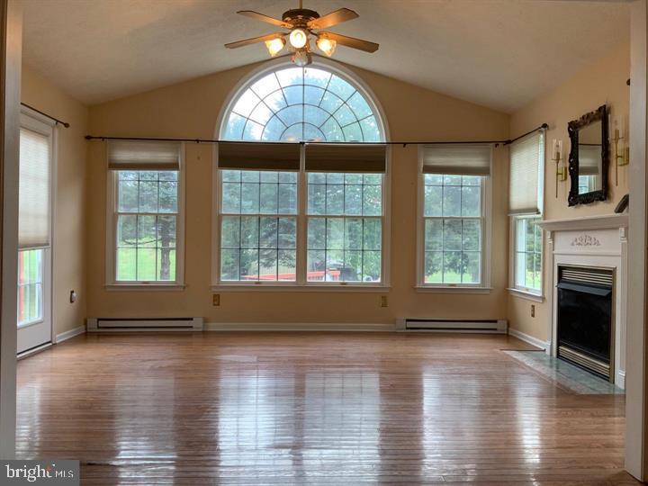 MARLOWE COUNTRY ESTATES - Residential Lease