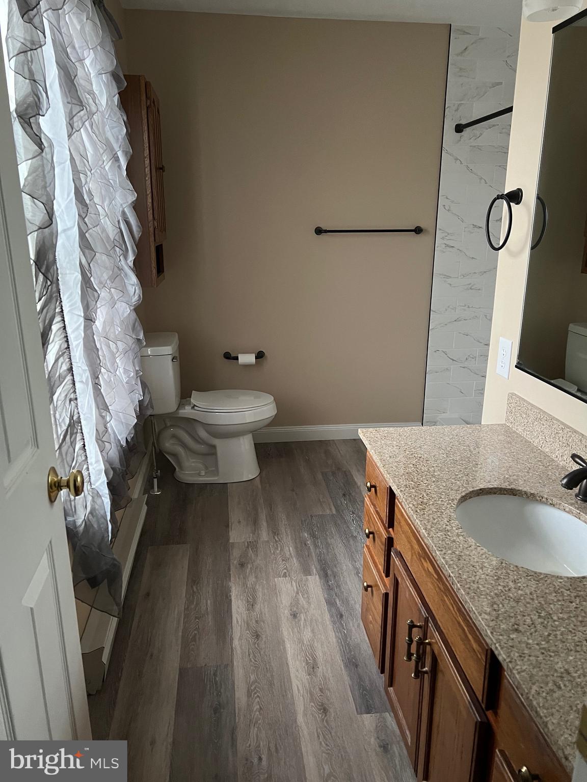 MARLOWE COUNTRY ESTATES - Residential Lease