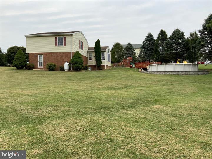 MARLOWE COUNTRY ESTATES - Residential Lease