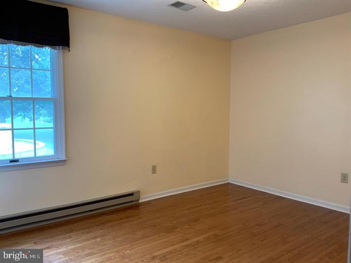 MARLOWE COUNTRY ESTATES - Residential Lease