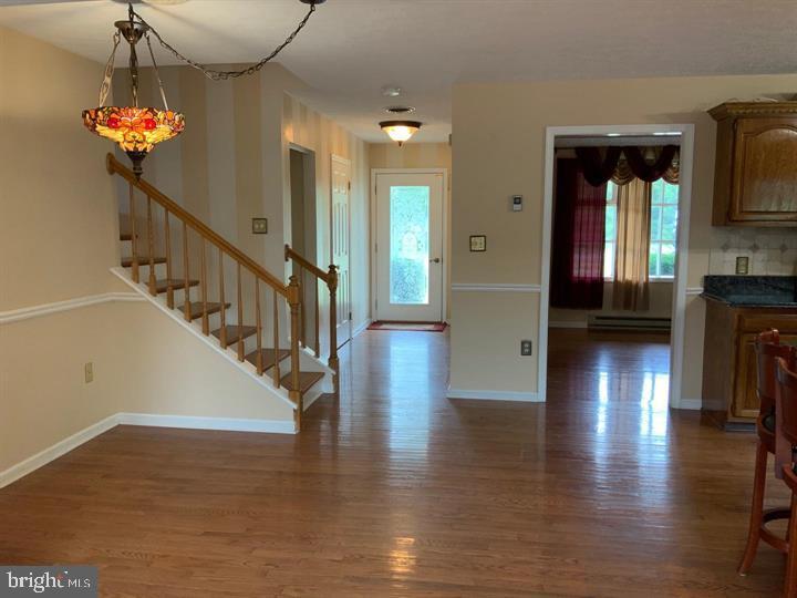 MARLOWE COUNTRY ESTATES - Residential Lease