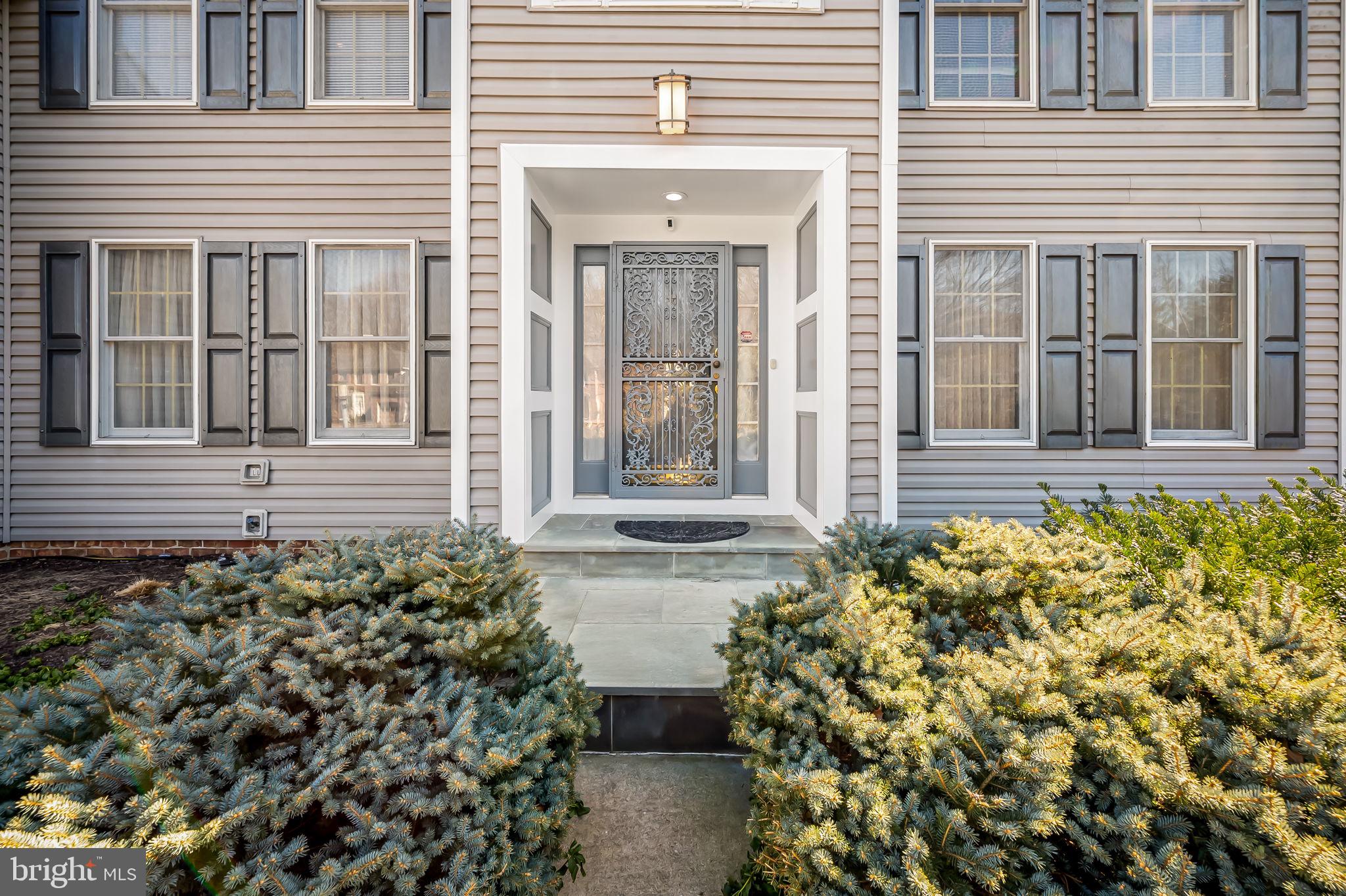 2711 MOORES VALLEY DRIVE