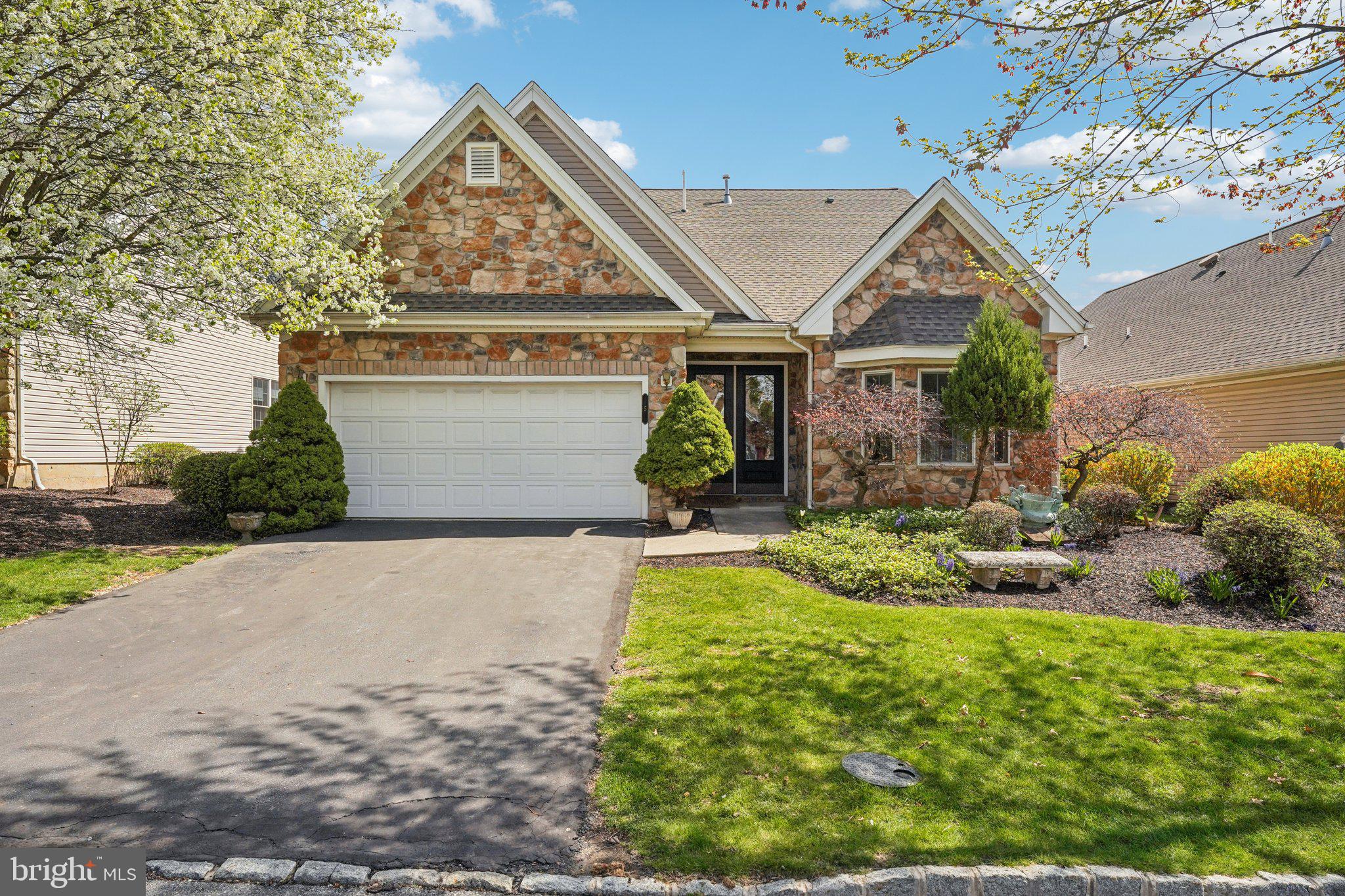 GLENMOOR - Residential