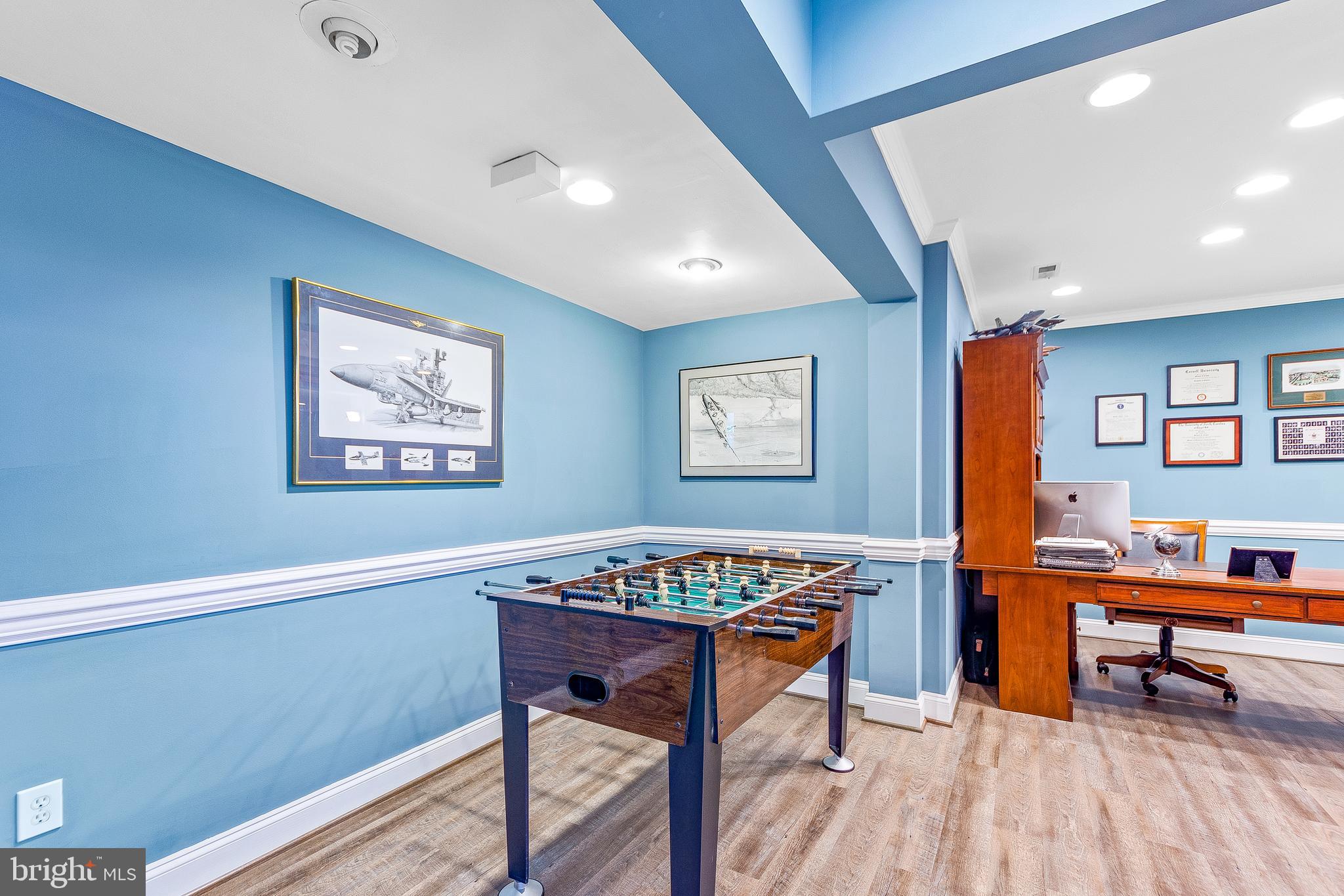 COVE POINT WOODS - Residential