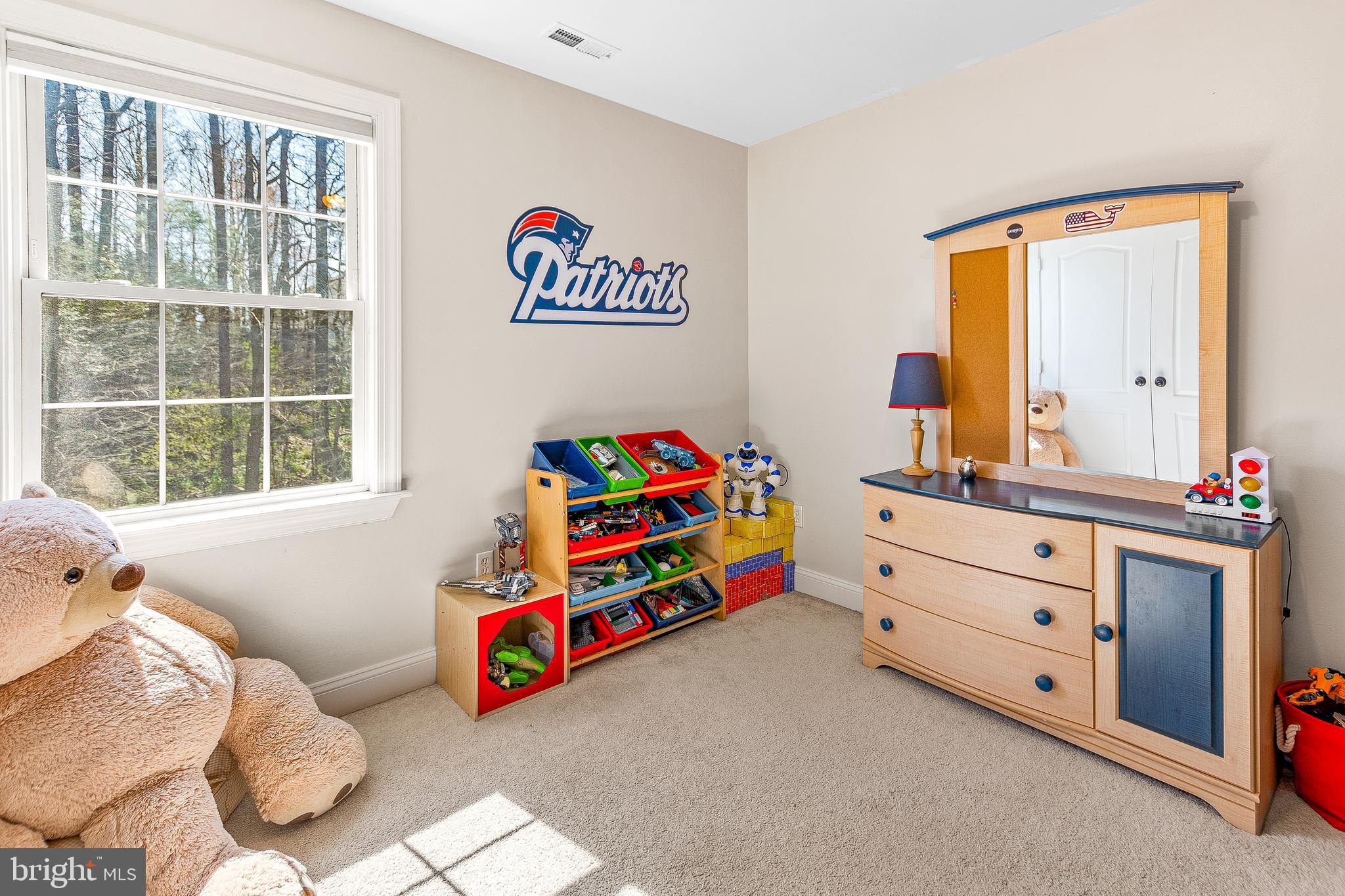 COVE POINT WOODS - Residential