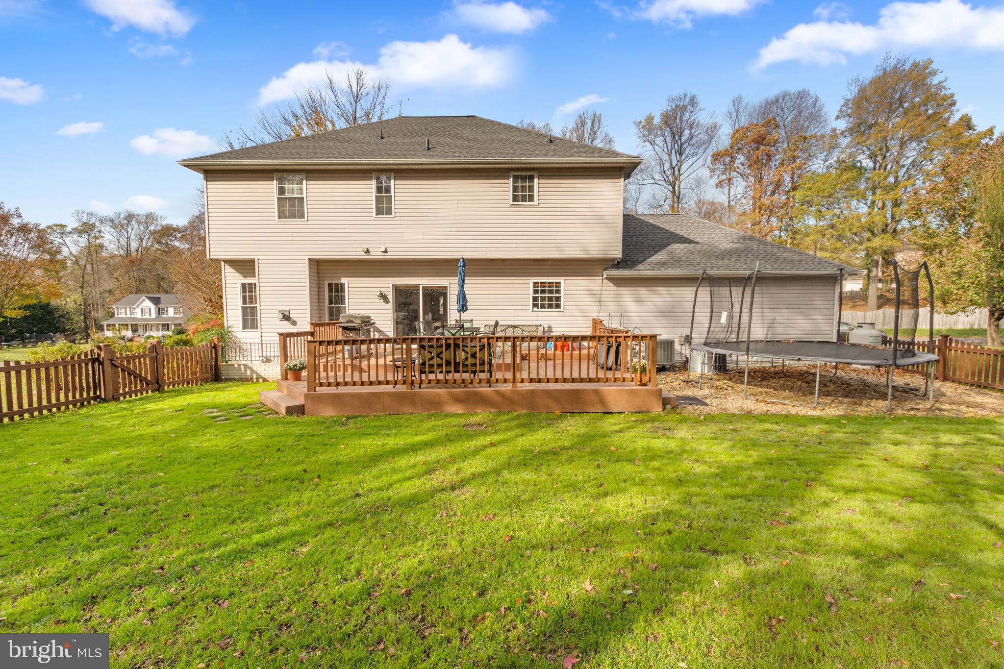 COVE POINT WOODS - Residential