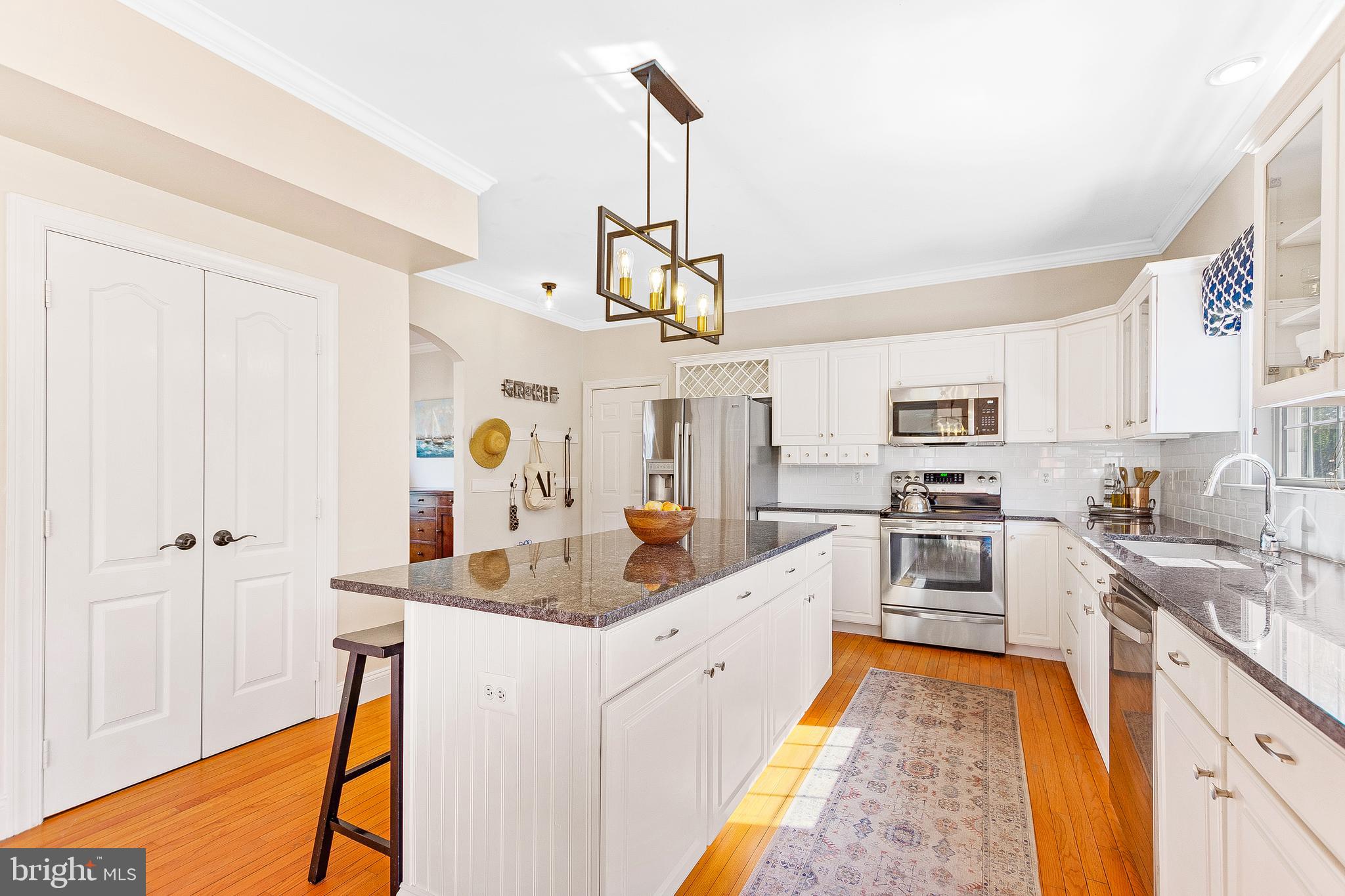 COVE POINT WOODS - Residential