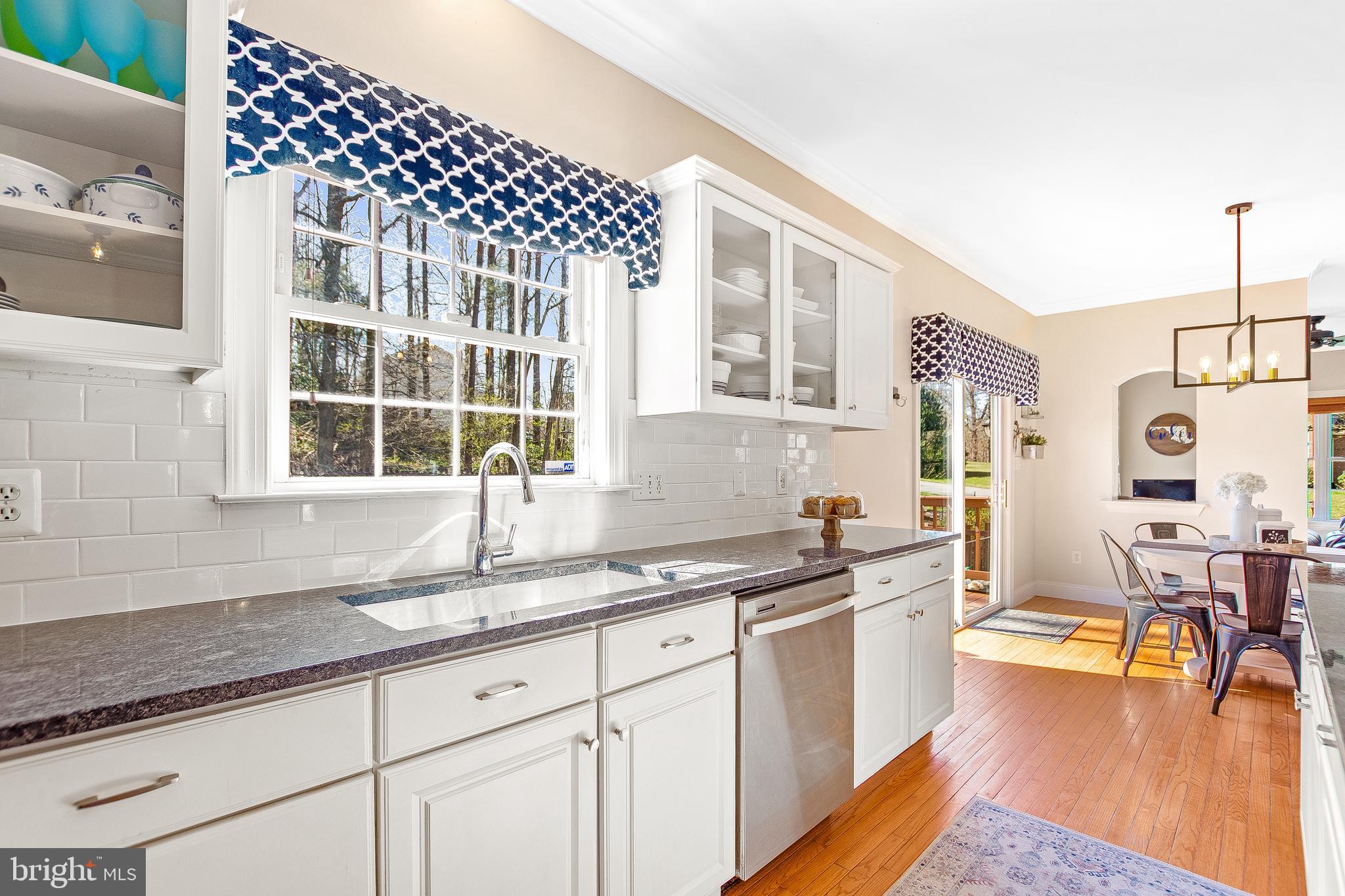 COVE POINT WOODS - Residential