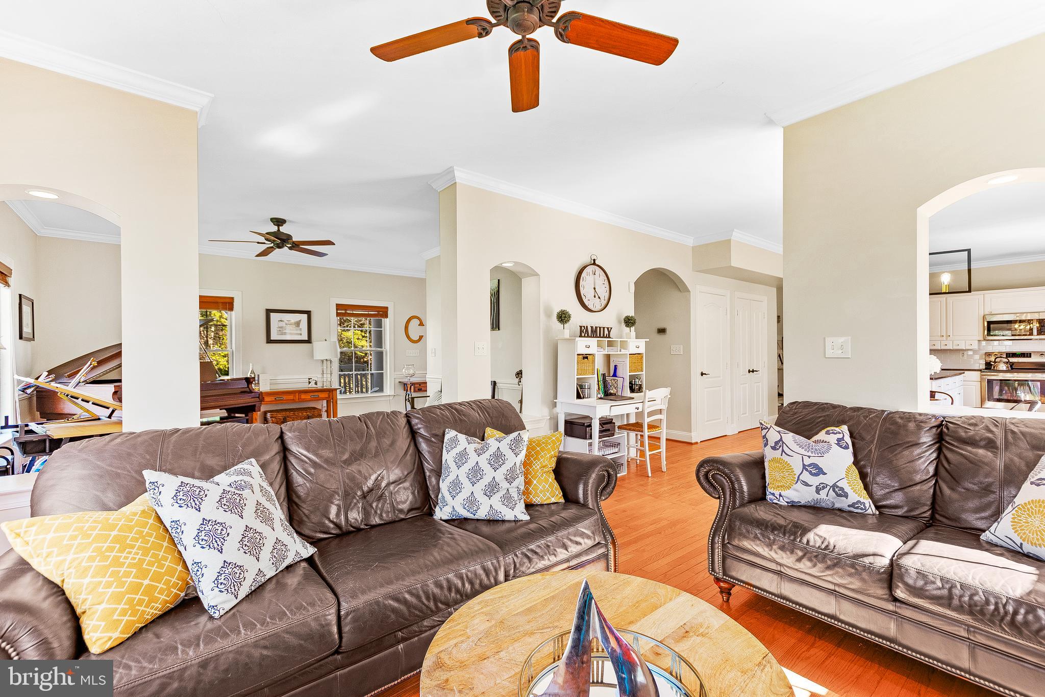 COVE POINT WOODS - Residential