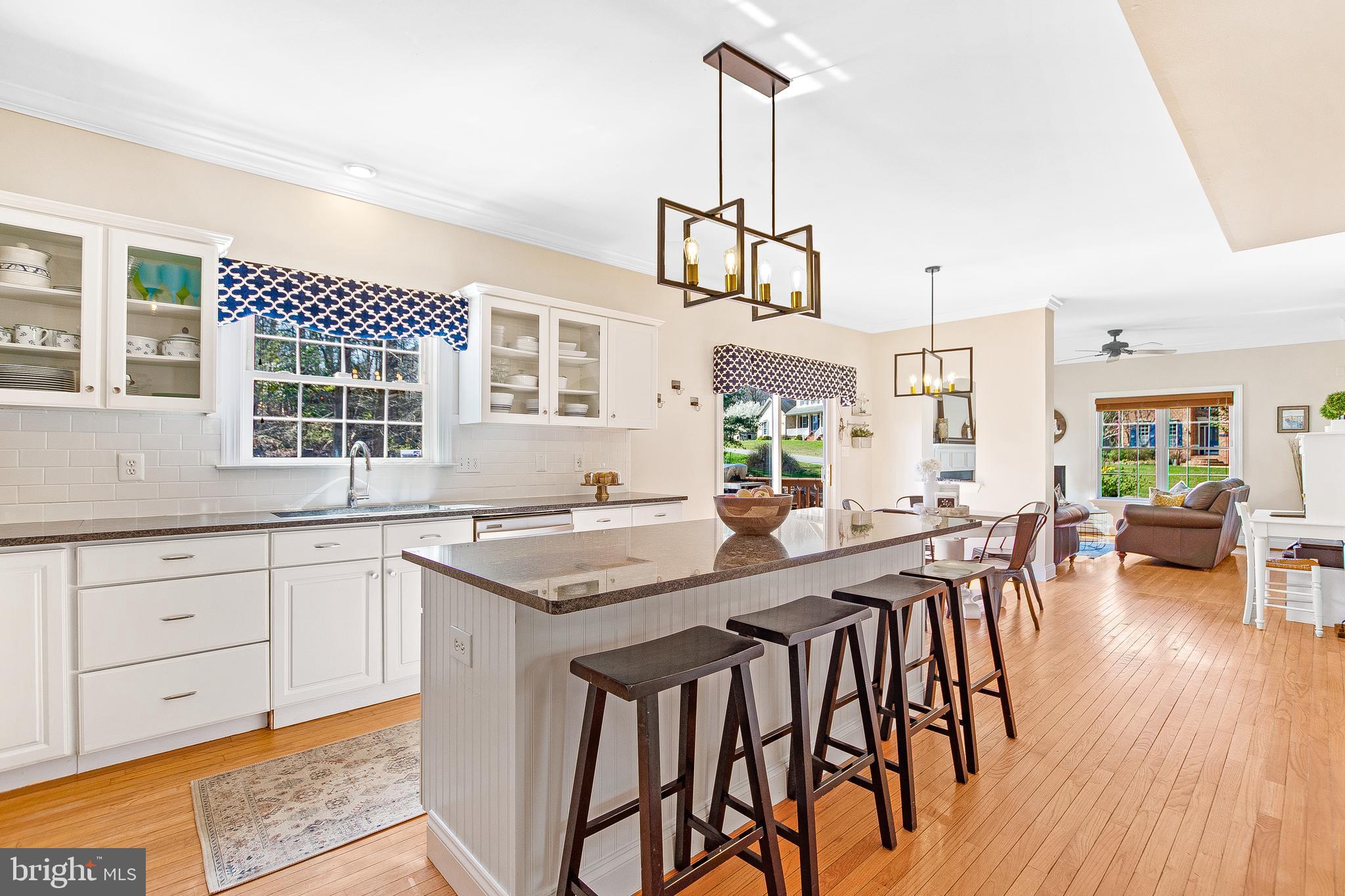 COVE POINT WOODS - Residential