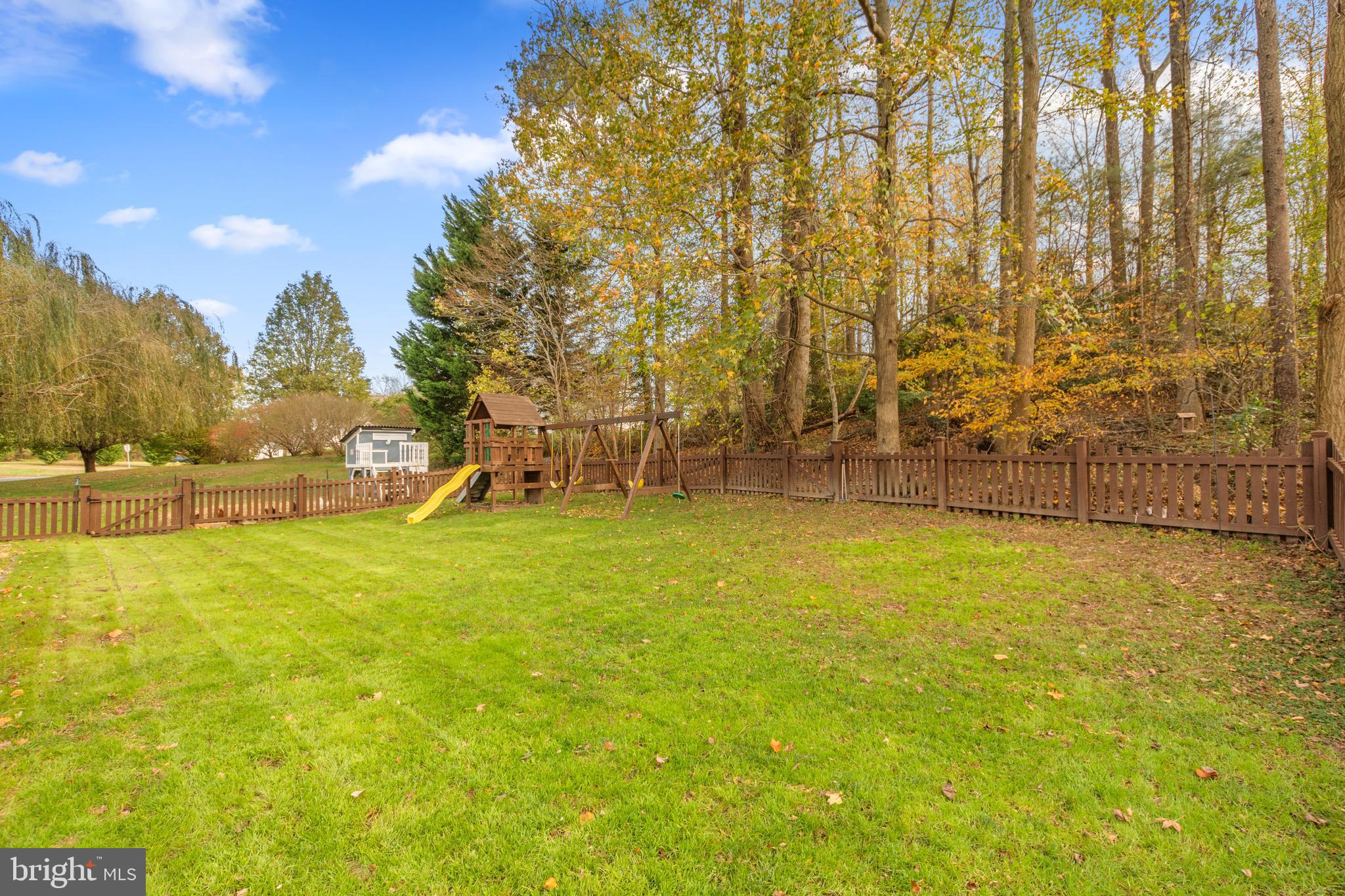 COVE POINT WOODS - Residential