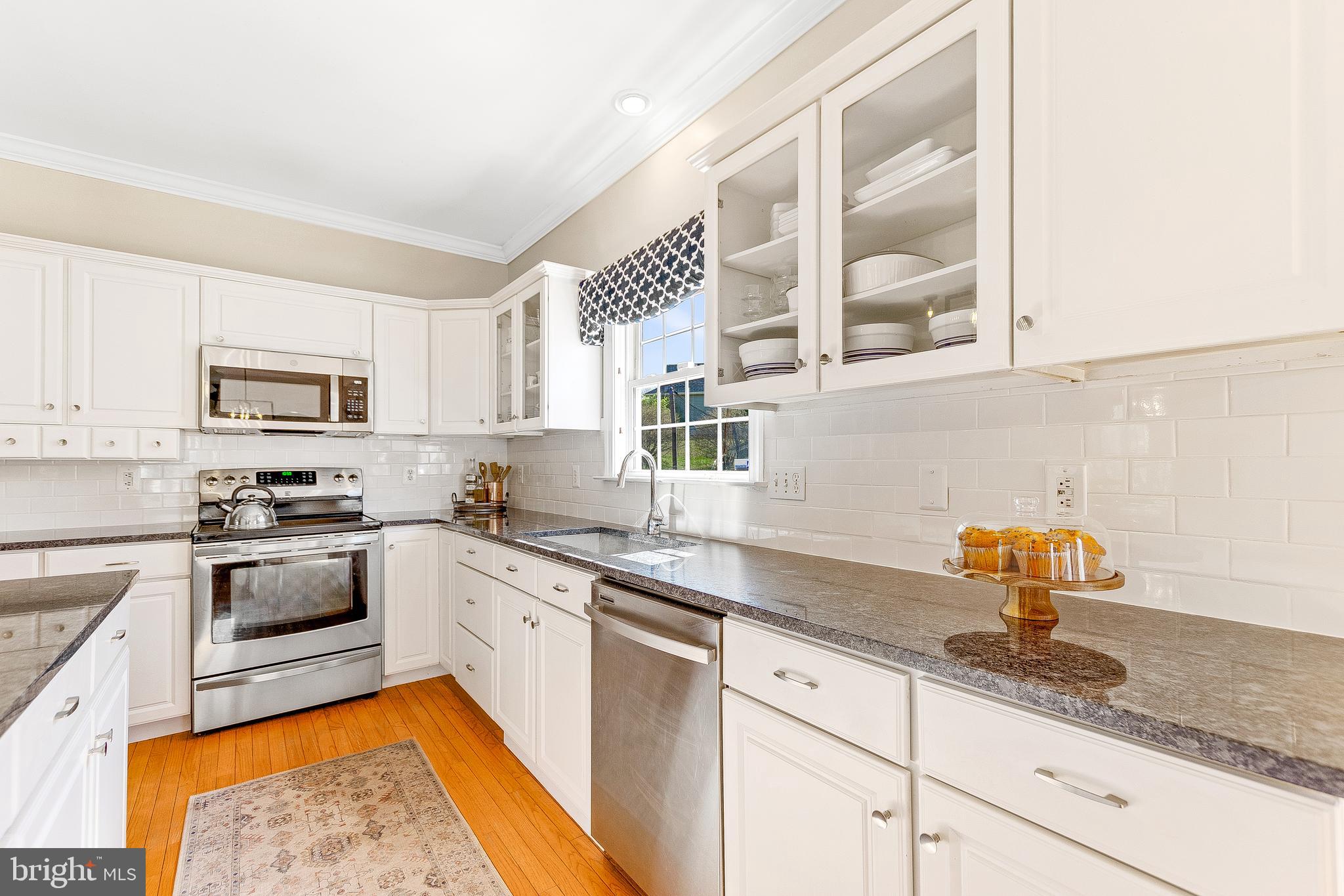 COVE POINT WOODS - Residential