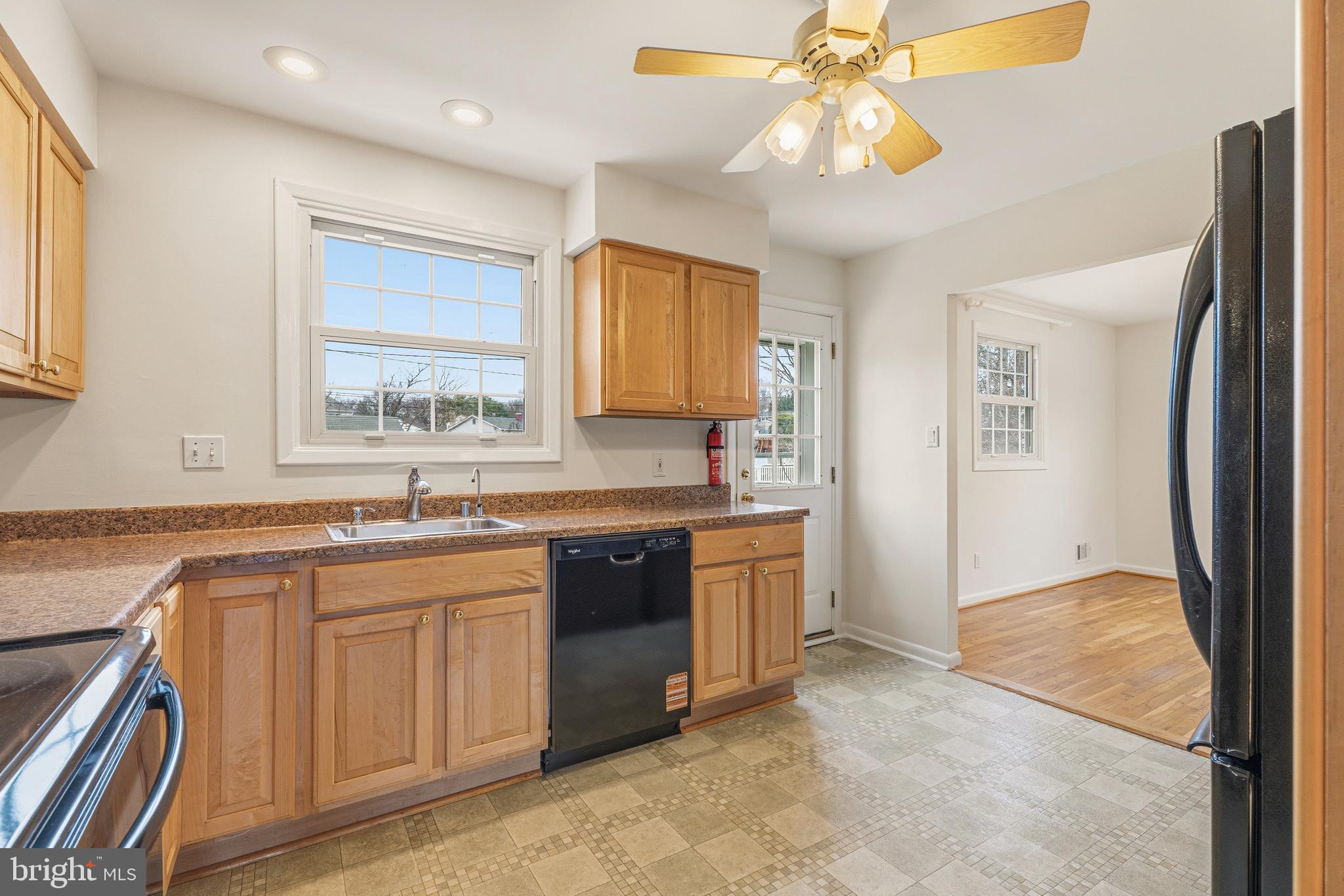 YORK MANOR - Residential