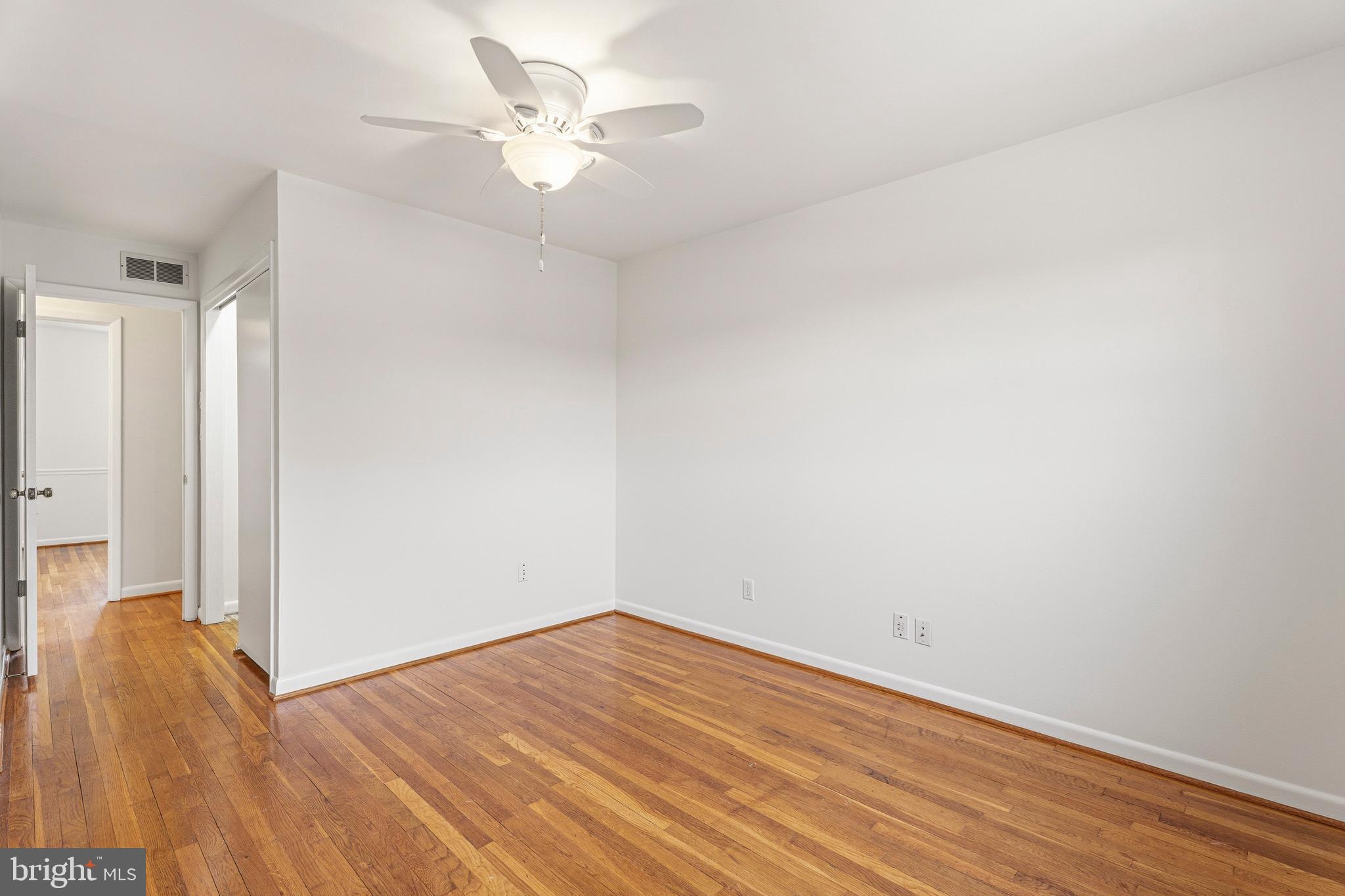 YORK MANOR - Residential