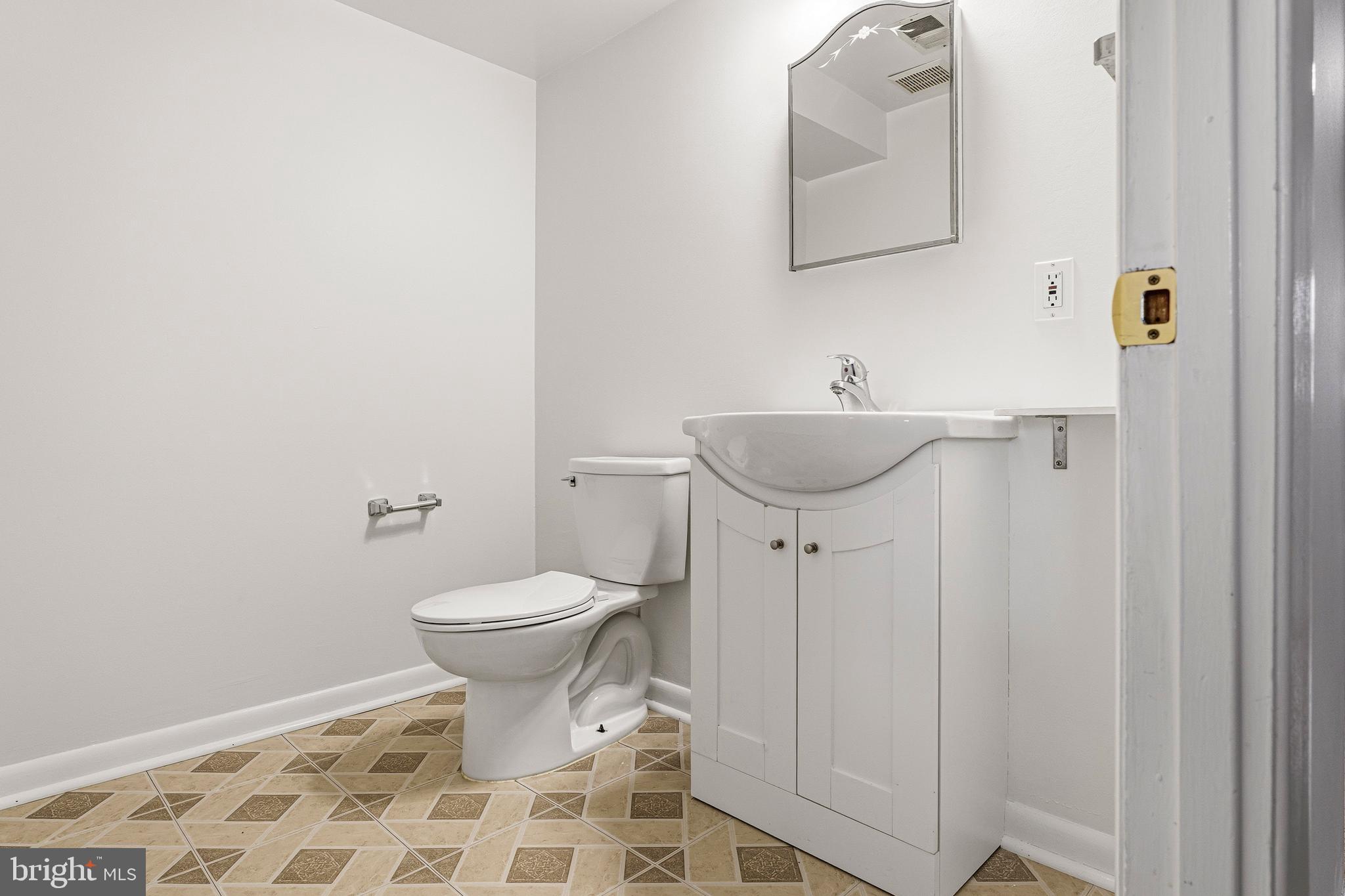 YORK MANOR - Residential