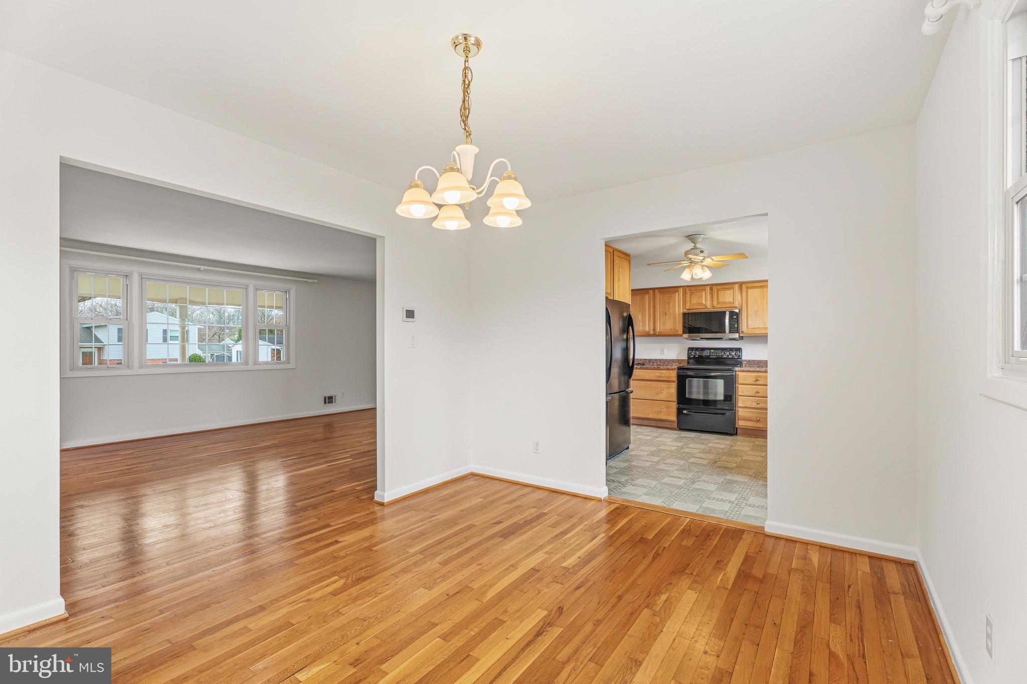 YORK MANOR - Residential