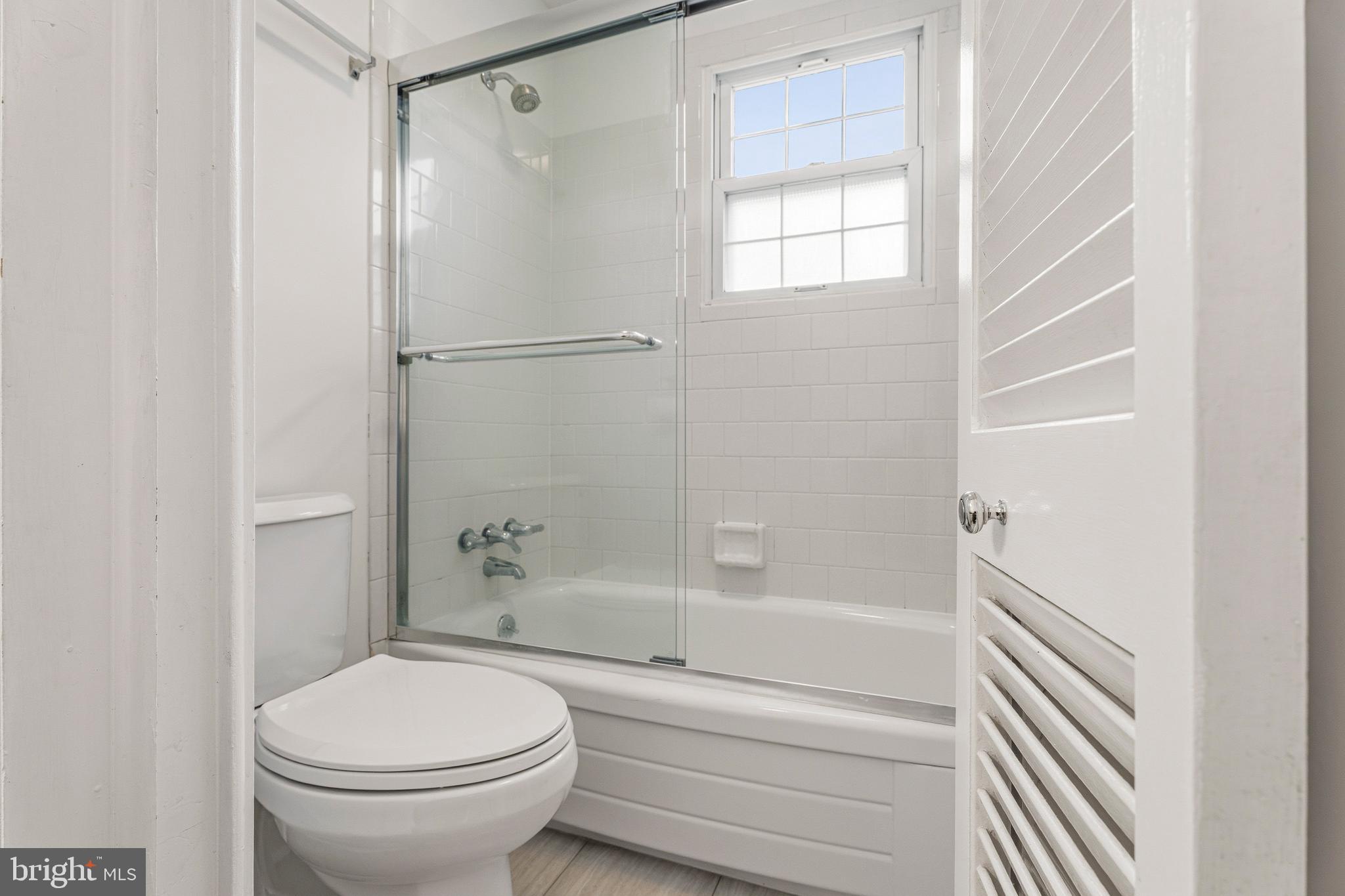 YORK MANOR - Residential