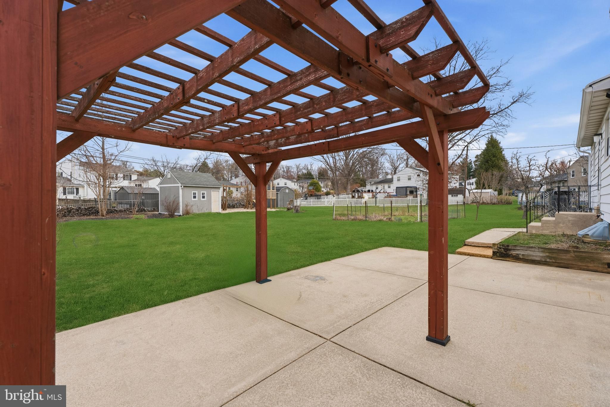 YORK MANOR - Residential