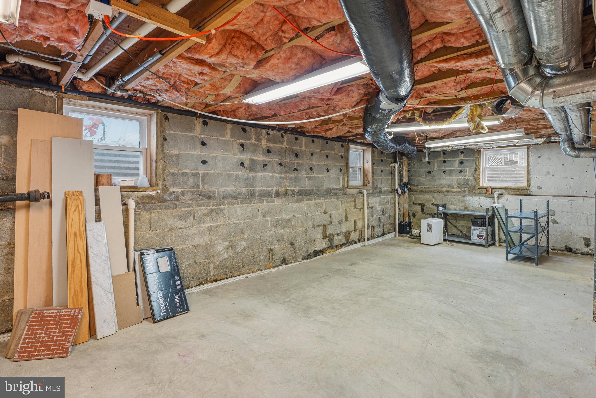 YORK MANOR - Residential