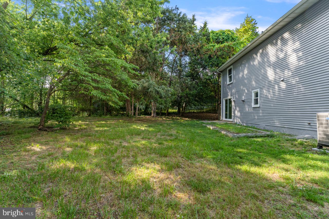 THE MEADOWS - Residential Lease