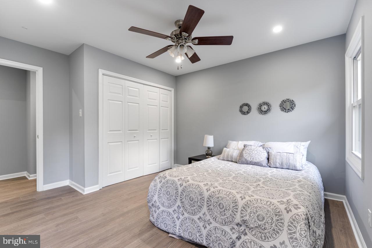 THE MEADOWS - Residential Lease