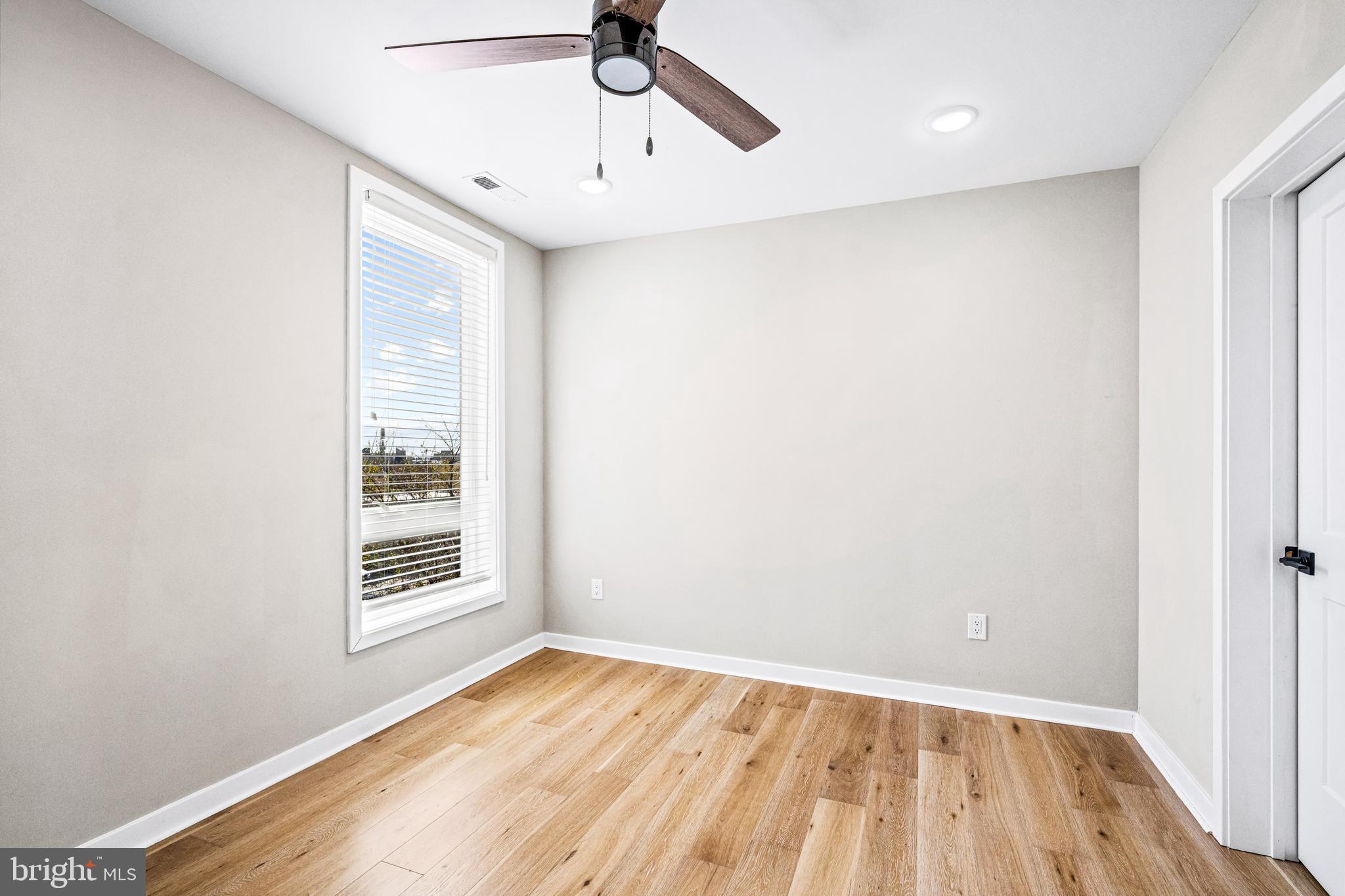 NORRIS SQUARE - Residential Lease