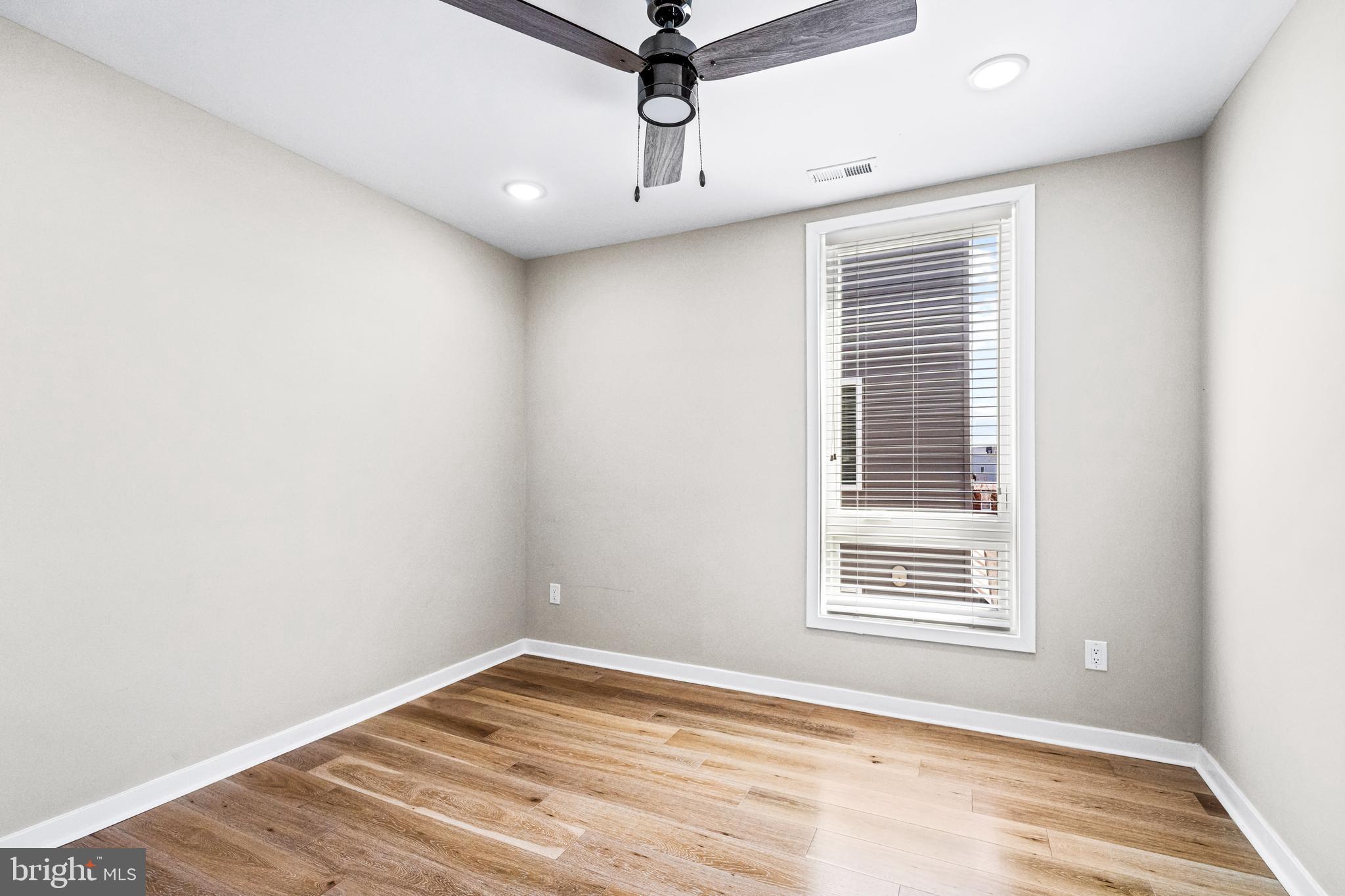 NORRIS SQUARE - Residential Lease