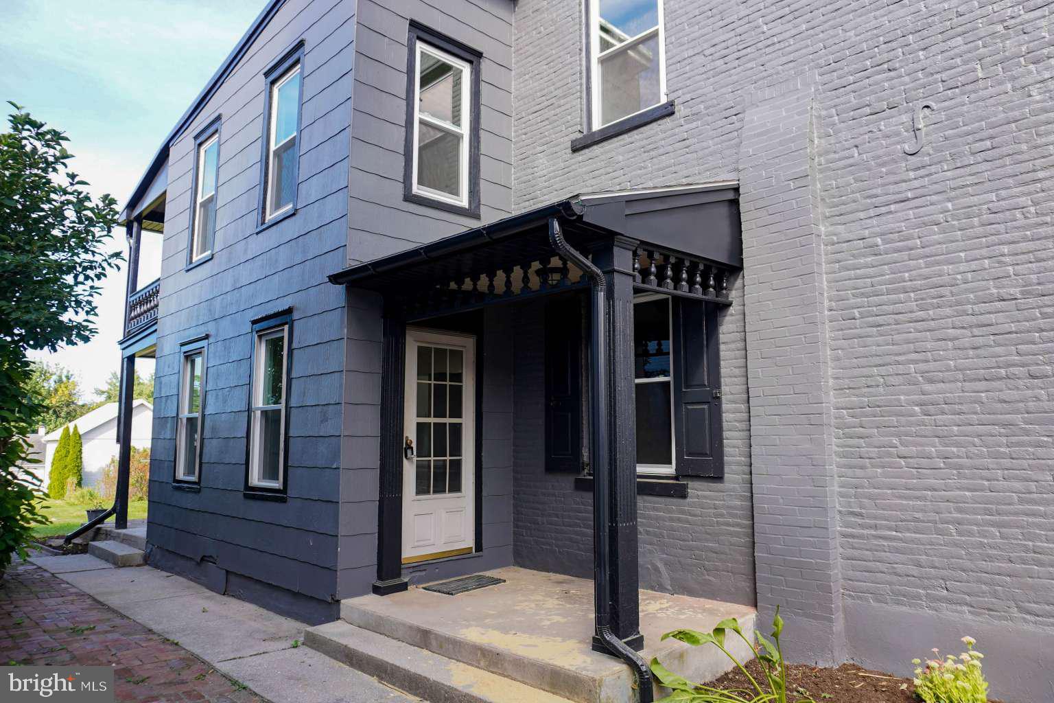 218 N MAIN STREET