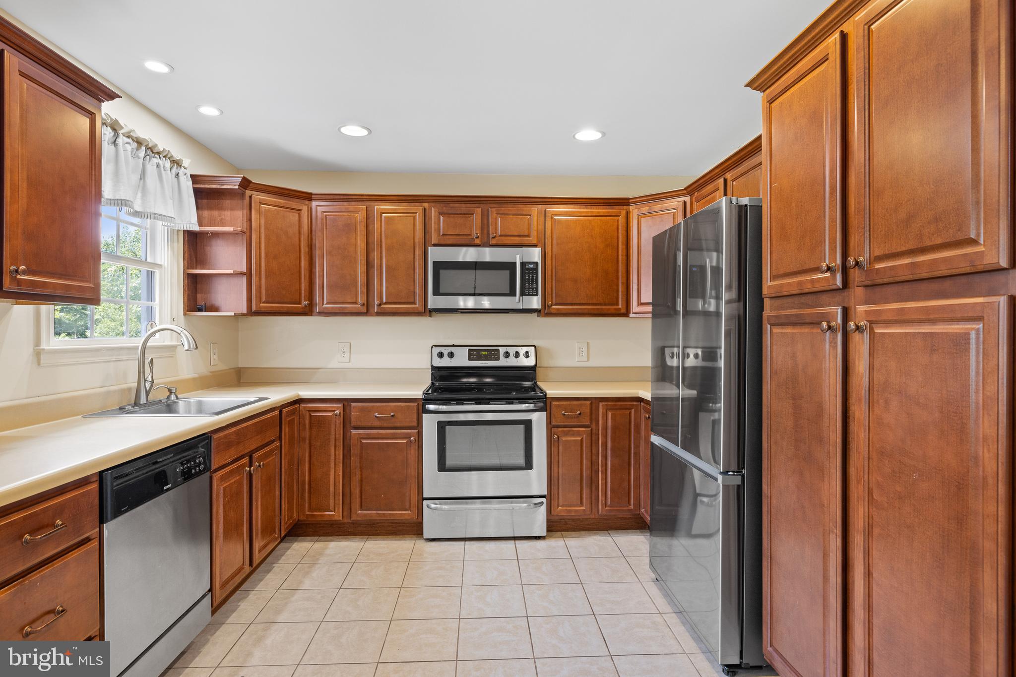 ASHLEIGH - Residential