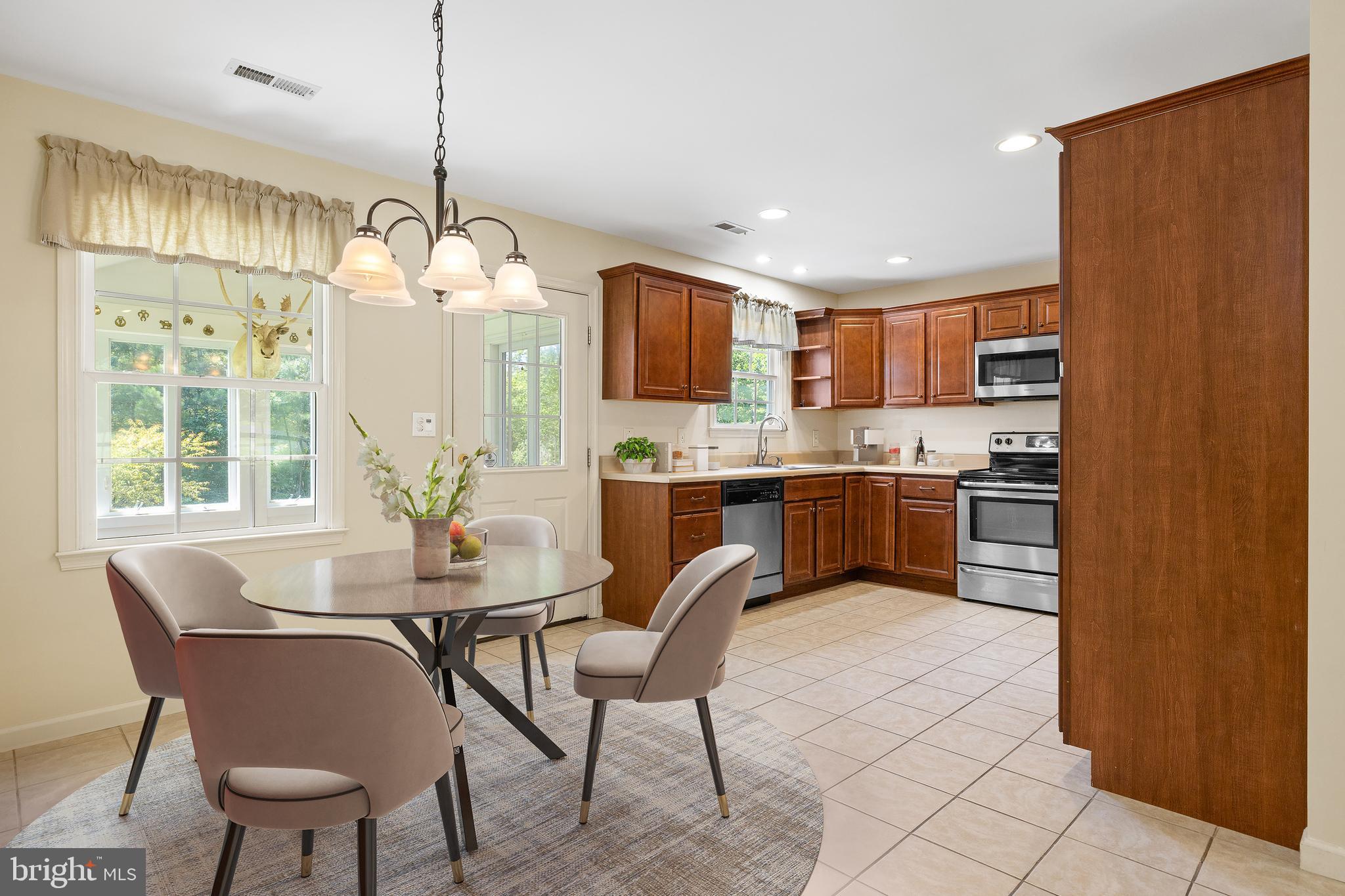 ASHLEIGH - Residential