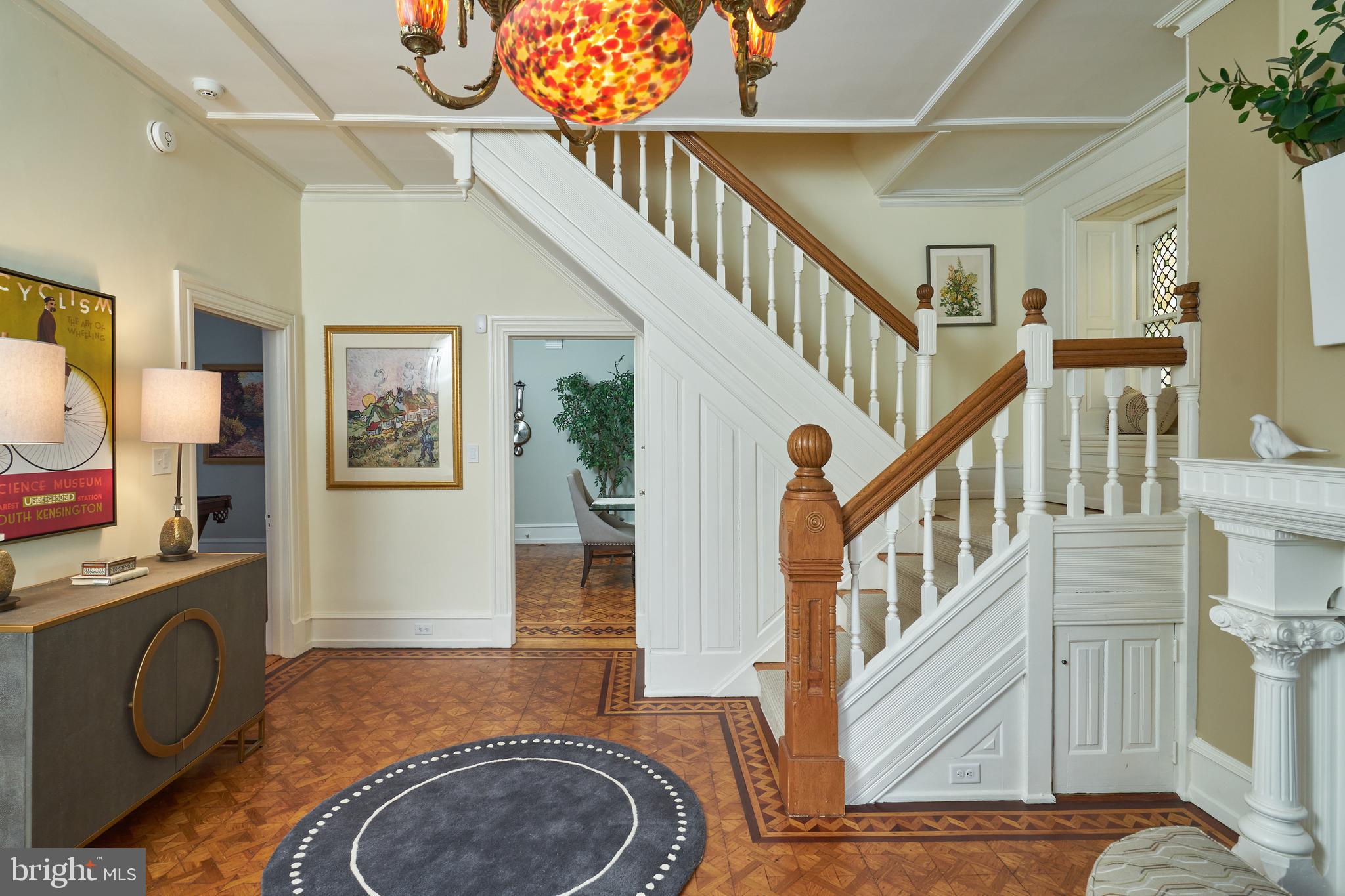 CHESTNUT HILL - Residential