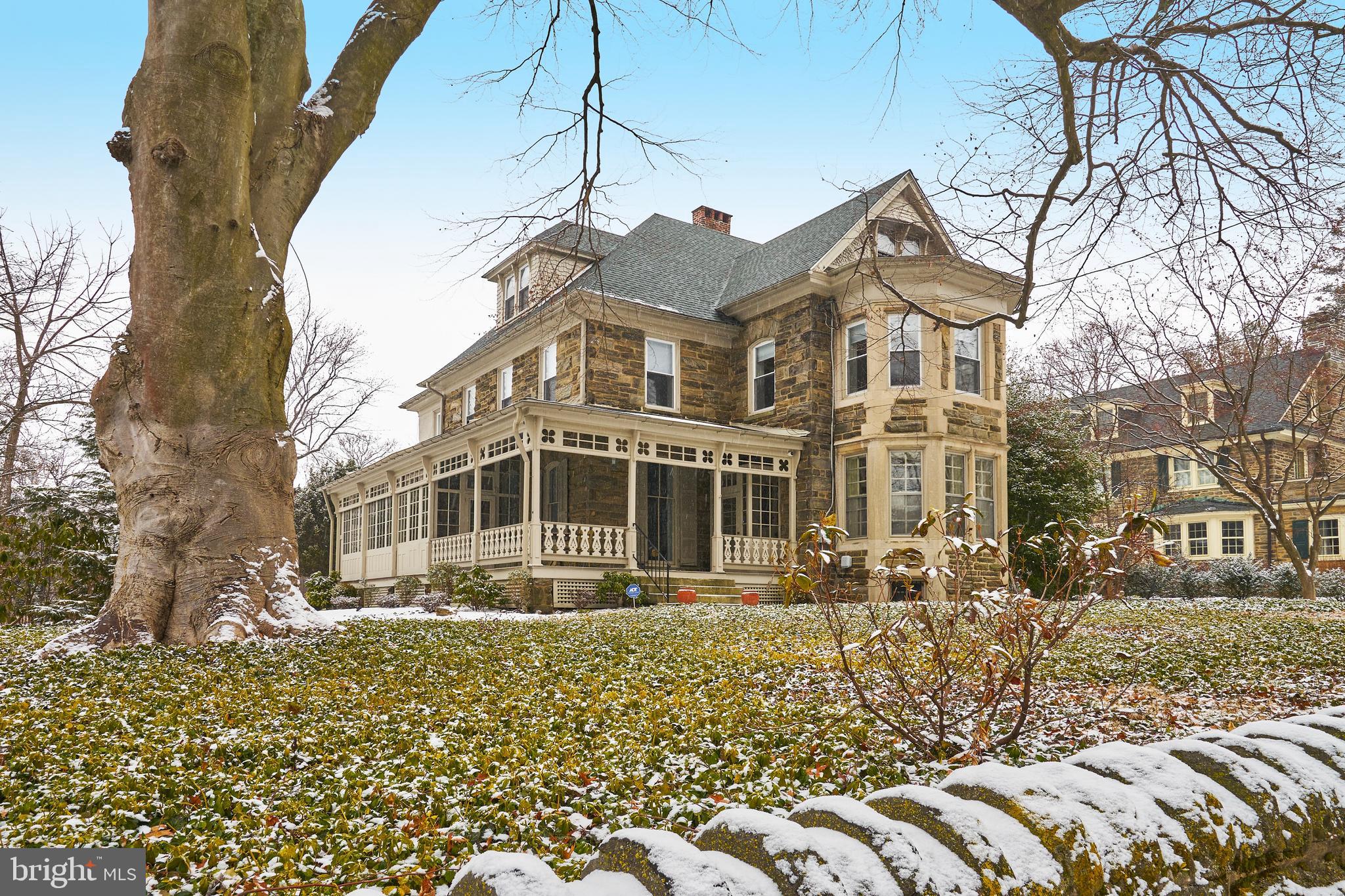 CHESTNUT HILL - Residential