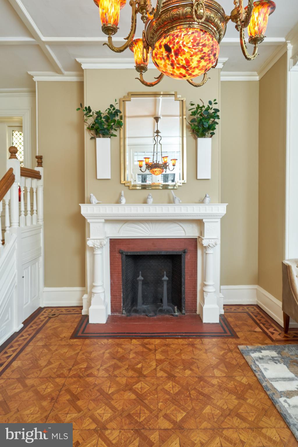 CHESTNUT HILL - Residential