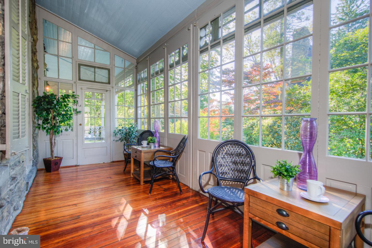 CHESTNUT HILL - Residential