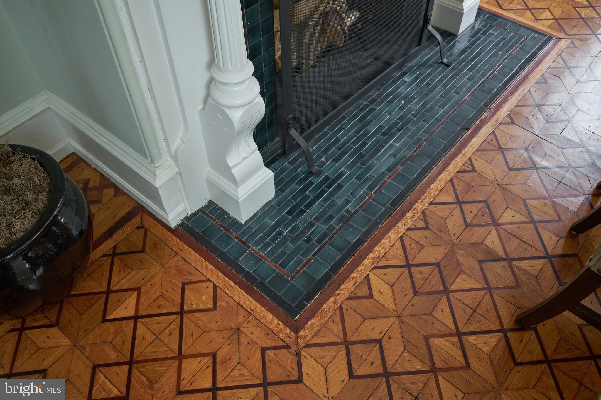 CHESTNUT HILL - Residential