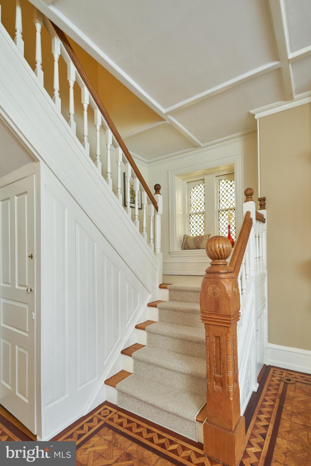 CHESTNUT HILL - Residential