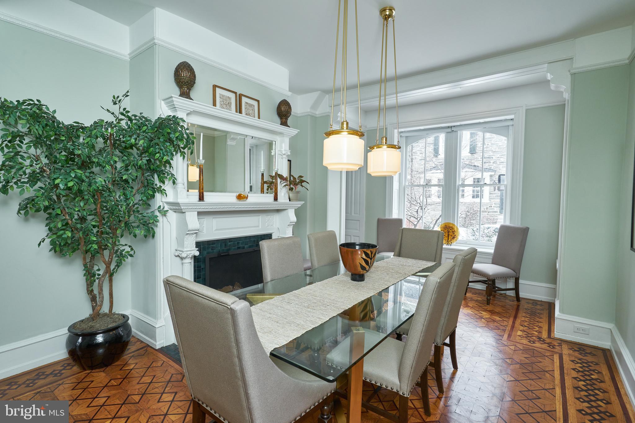 CHESTNUT HILL - Residential