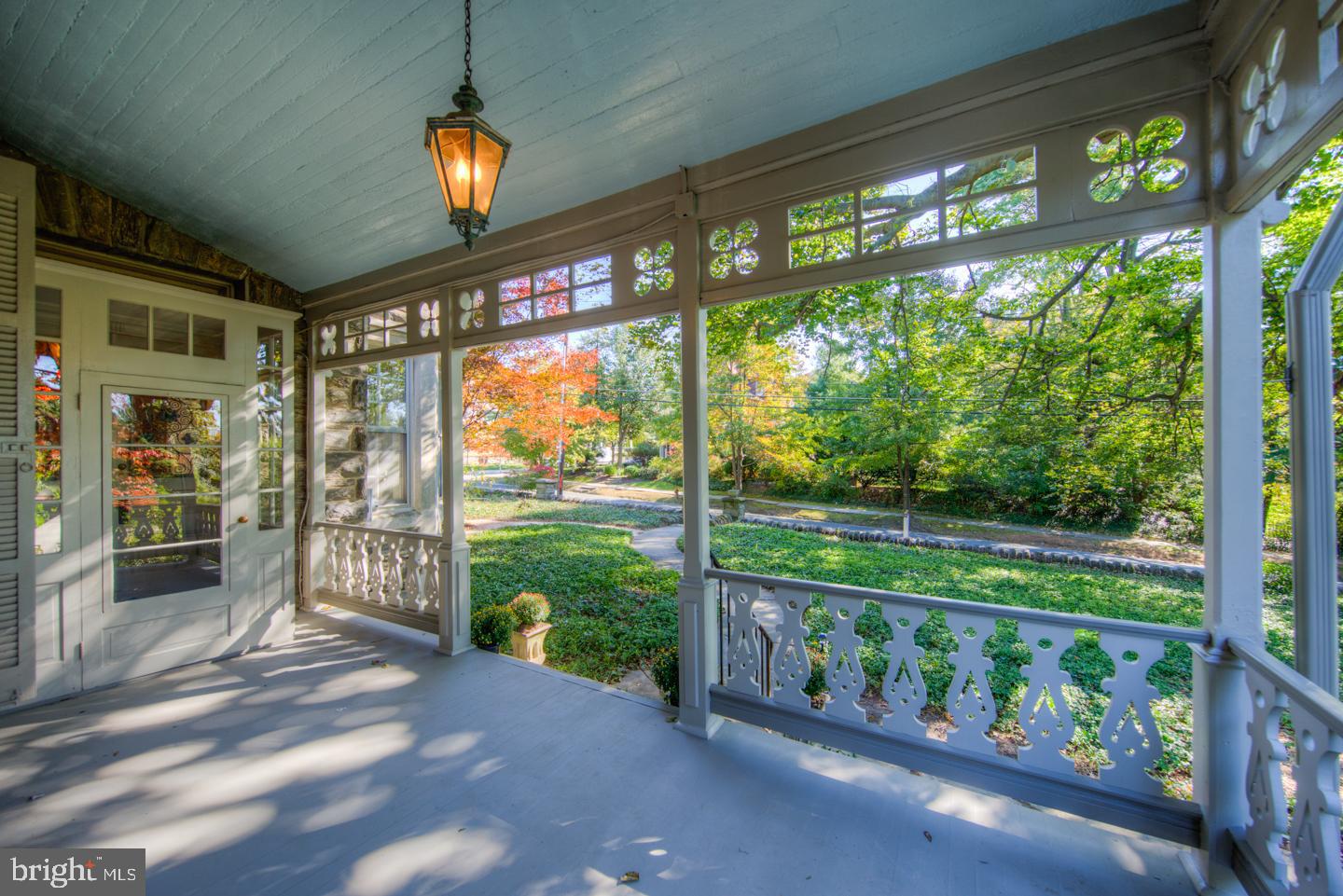 CHESTNUT HILL - Residential