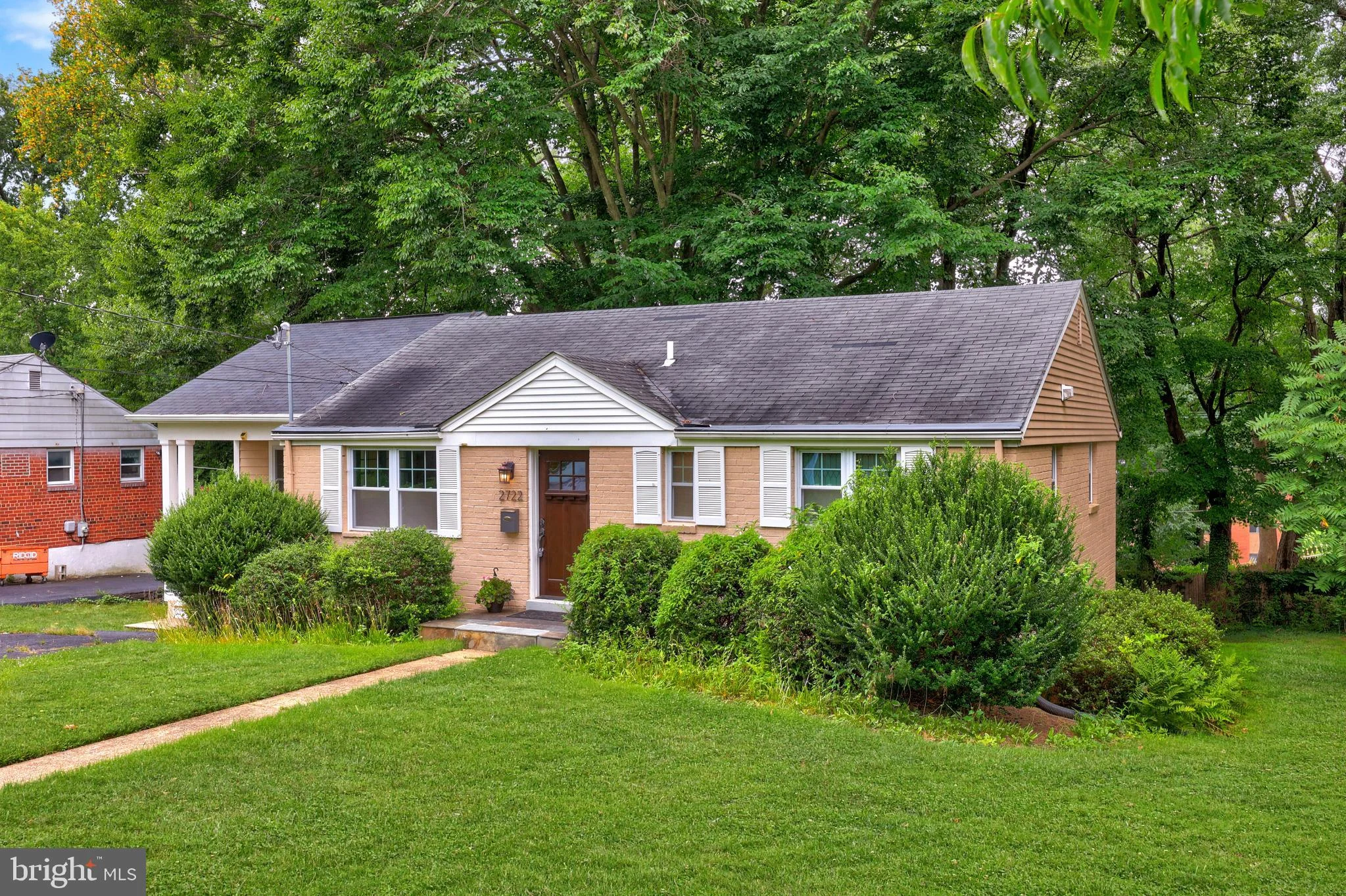2722 Woodley Place