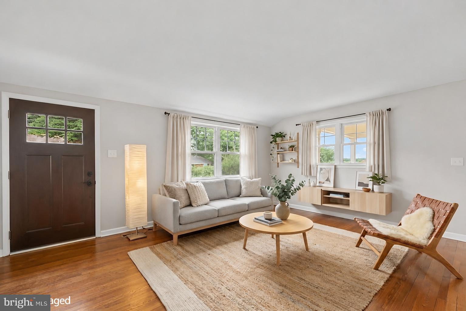 2722 WOODLEY PLACE