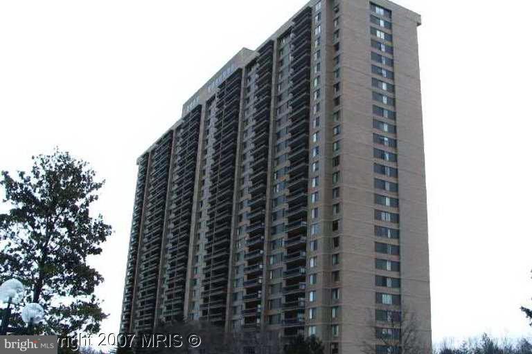 SKYLINE PLAZA - Residential