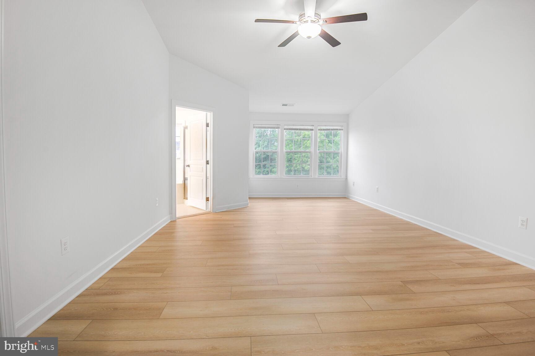 LITTLE RIVER COMMONS - Residential Lease