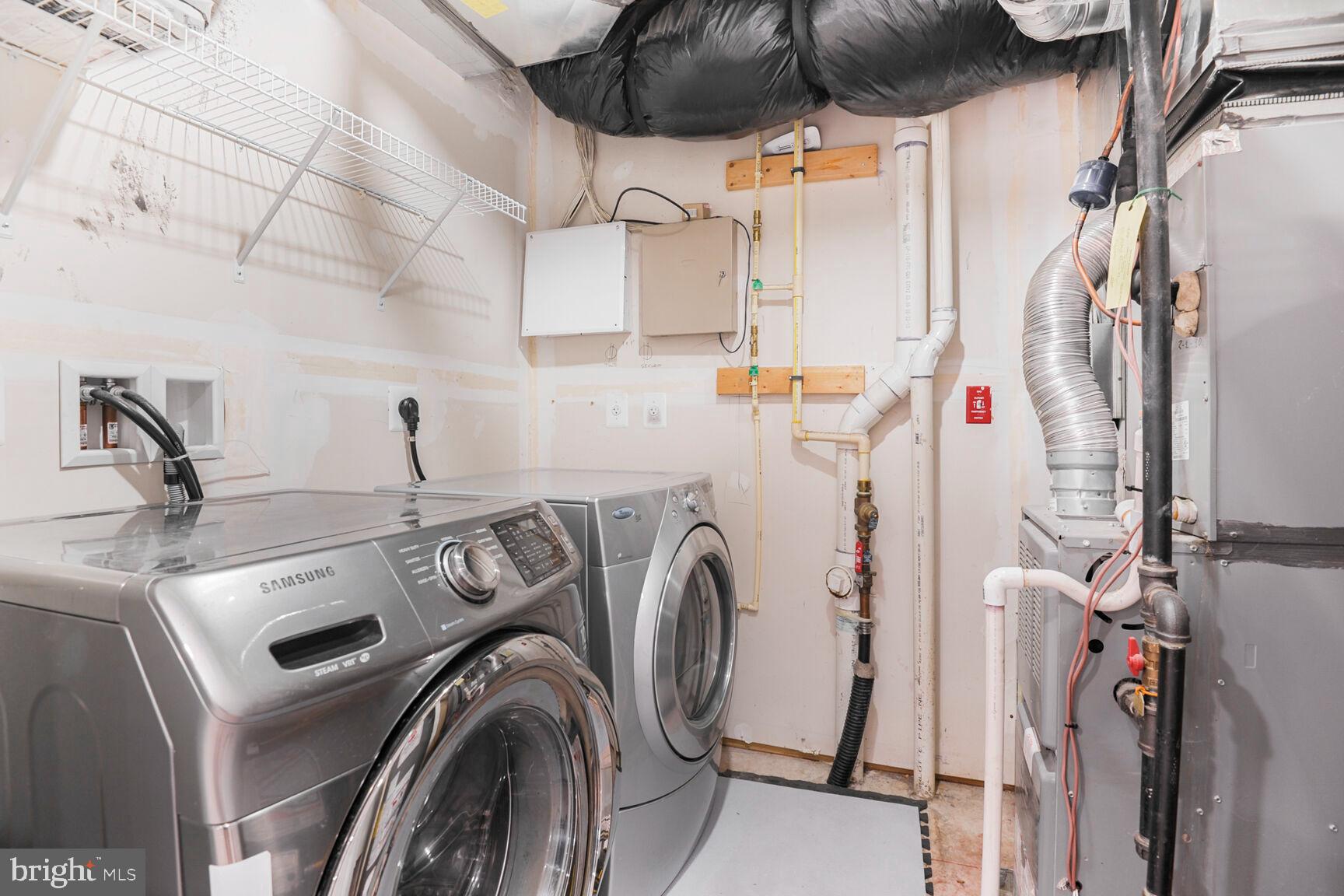 LITTLE RIVER COMMONS - Residential Lease