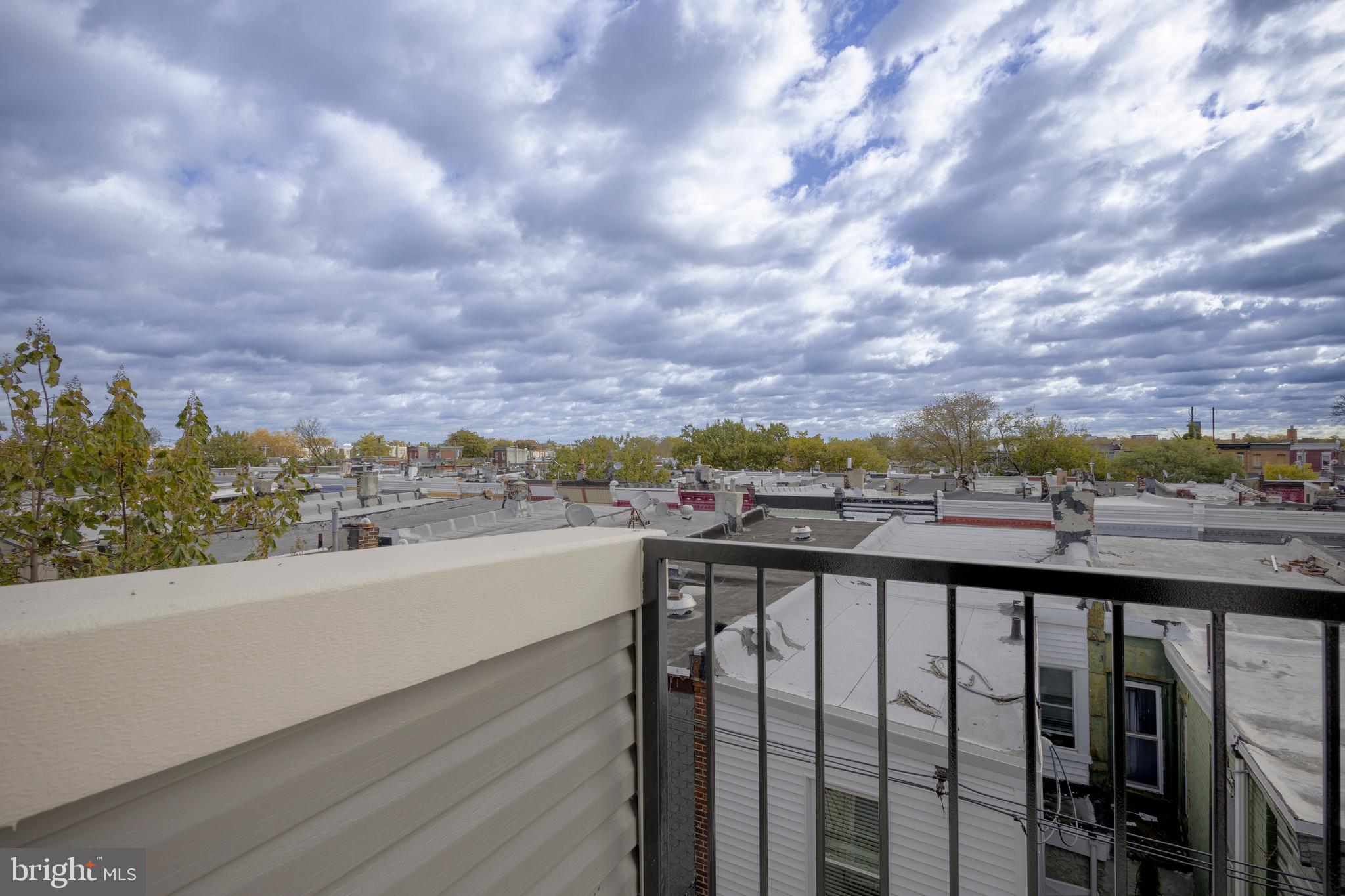 STRAWBERRY MANSION - Residential