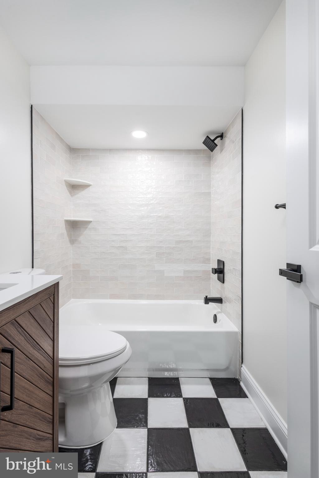 STRAWBERRY MANSION - Residential