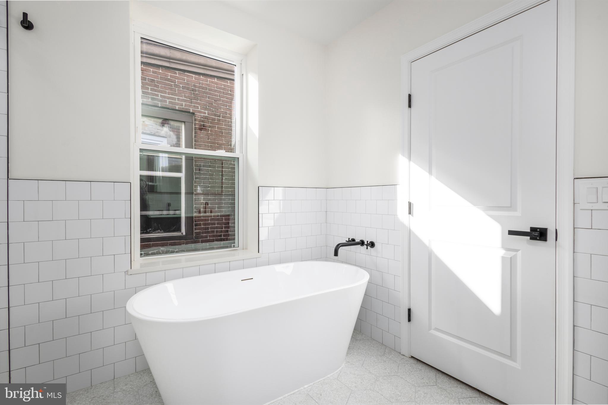 STRAWBERRY MANSION - Residential