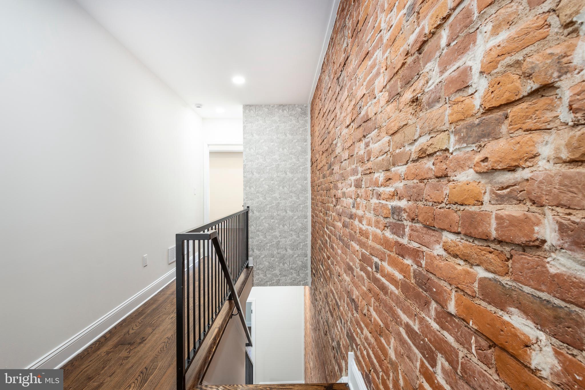 STRAWBERRY MANSION - Residential